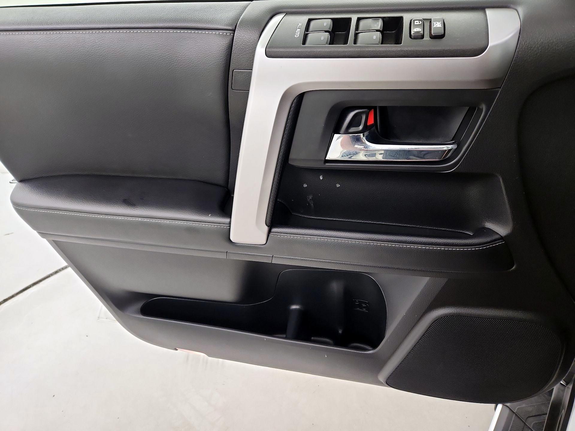 Thumbnail: 2021 Toyota 4Runner - 12