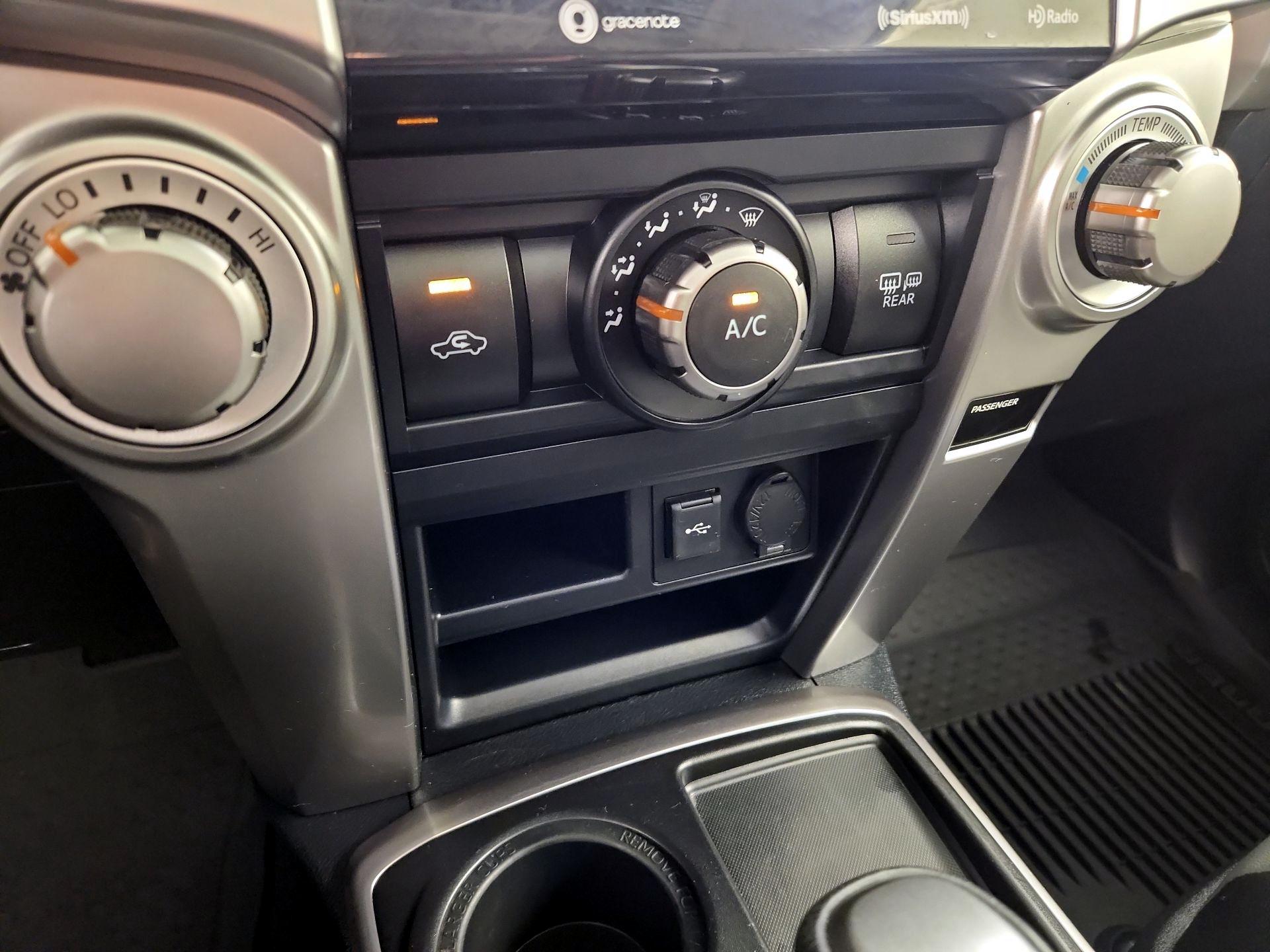 Thumbnail: 2021 Toyota 4Runner - 17