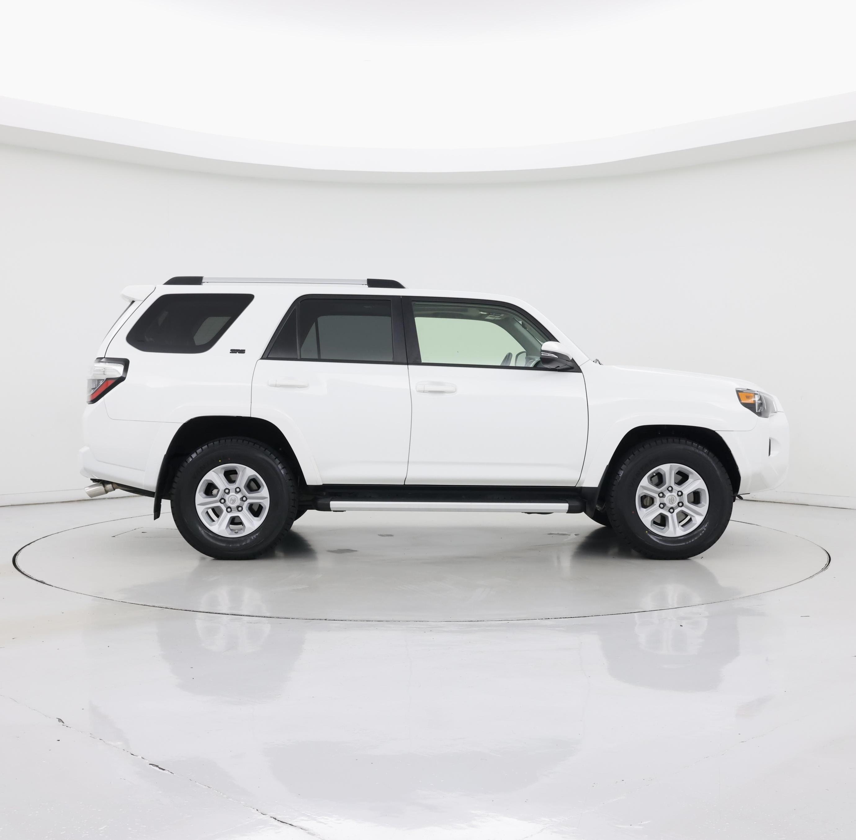 Thumbnail: 2021 Toyota 4Runner - 7