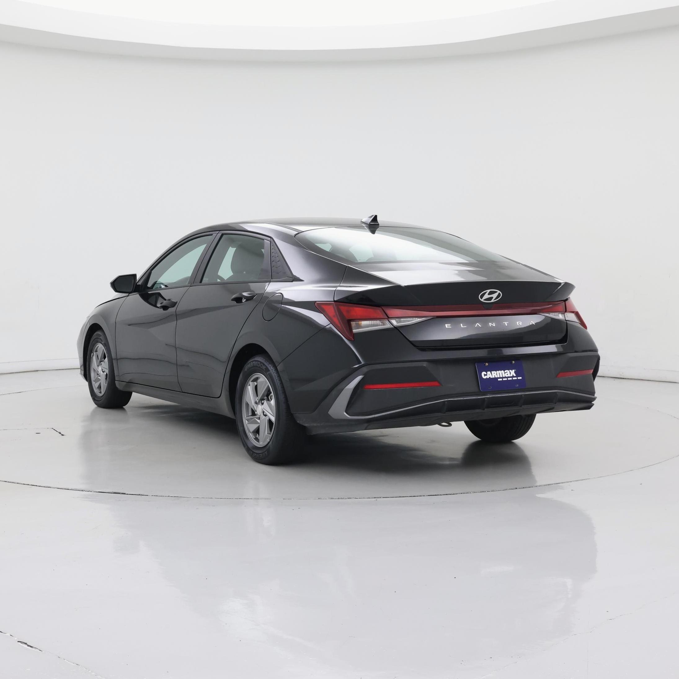 Thumbnail: 2024 Hyundai Elantra - 2