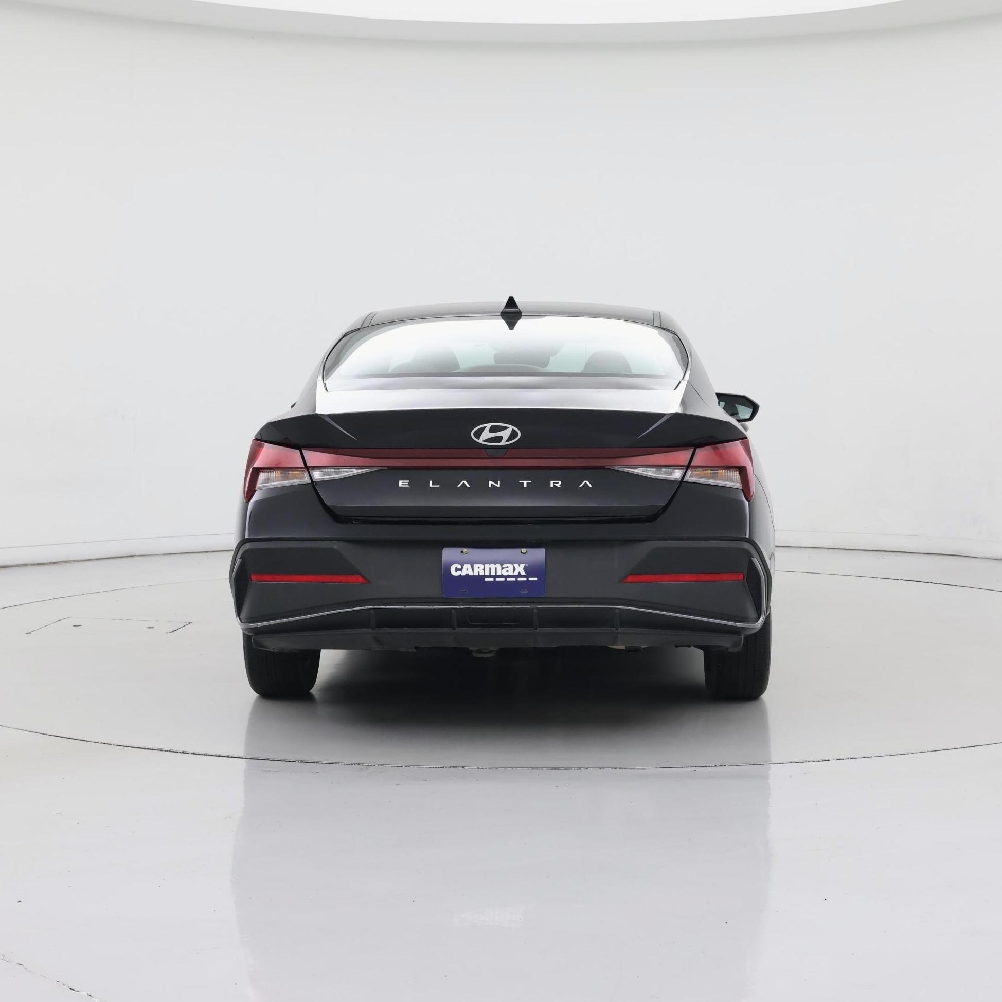 Thumbnail: 2024 Hyundai Elantra - 6