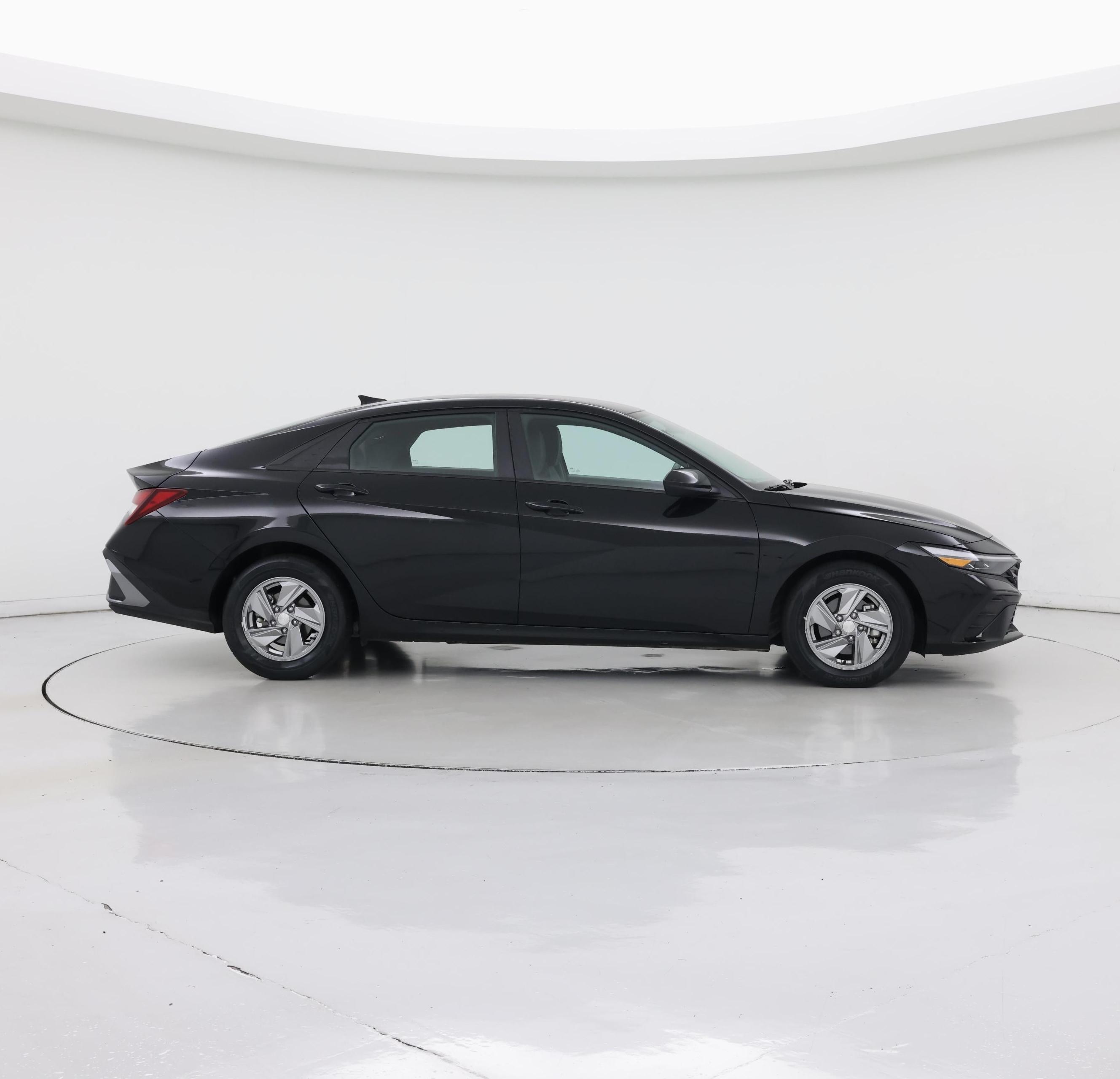 Thumbnail: 2024 Hyundai Elantra - 7