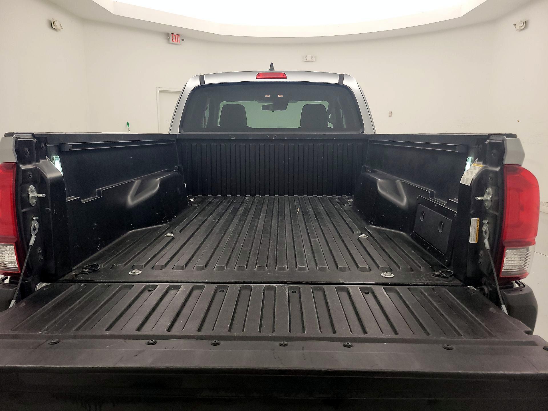 Thumbnail: 2022 Toyota Tacoma - 20