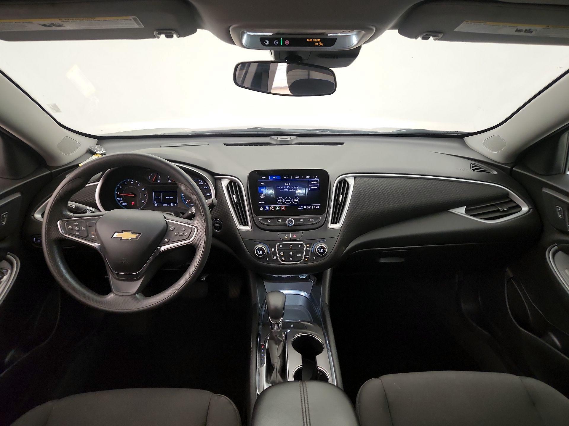 Thumbnail: 2023 Chevrolet Malibu - 9