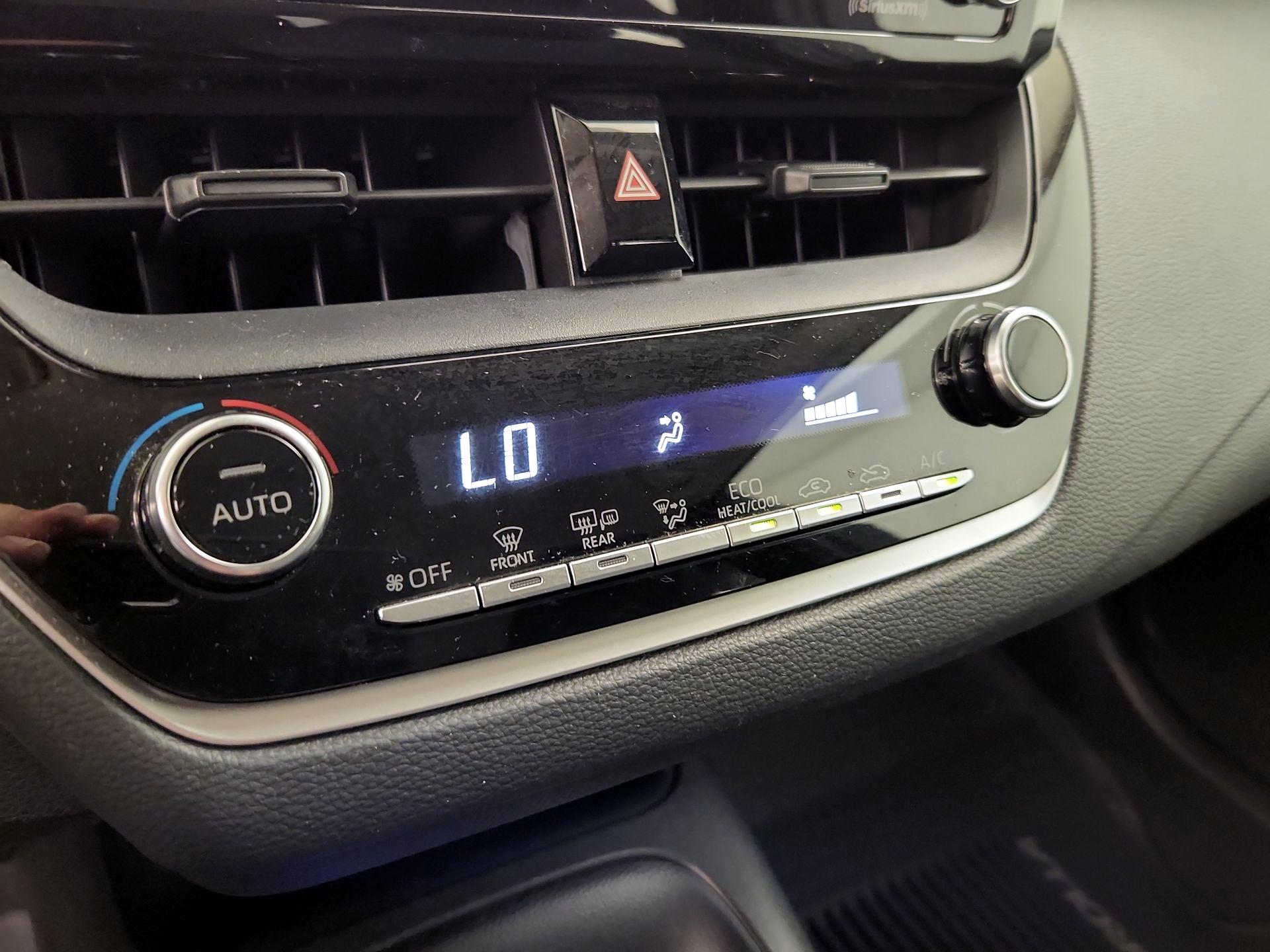 Thumbnail: 2021 Toyota Corolla - 16
