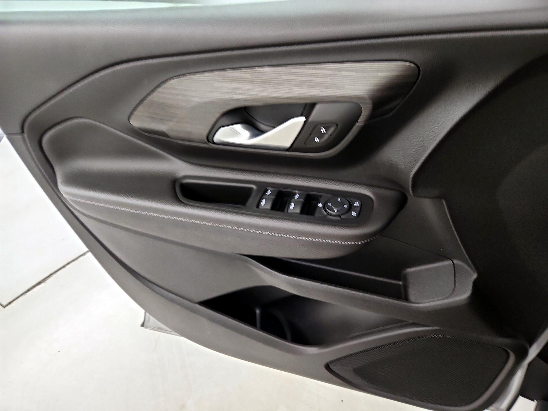 Thumbnail: 2022 GMC Terrain - 12
