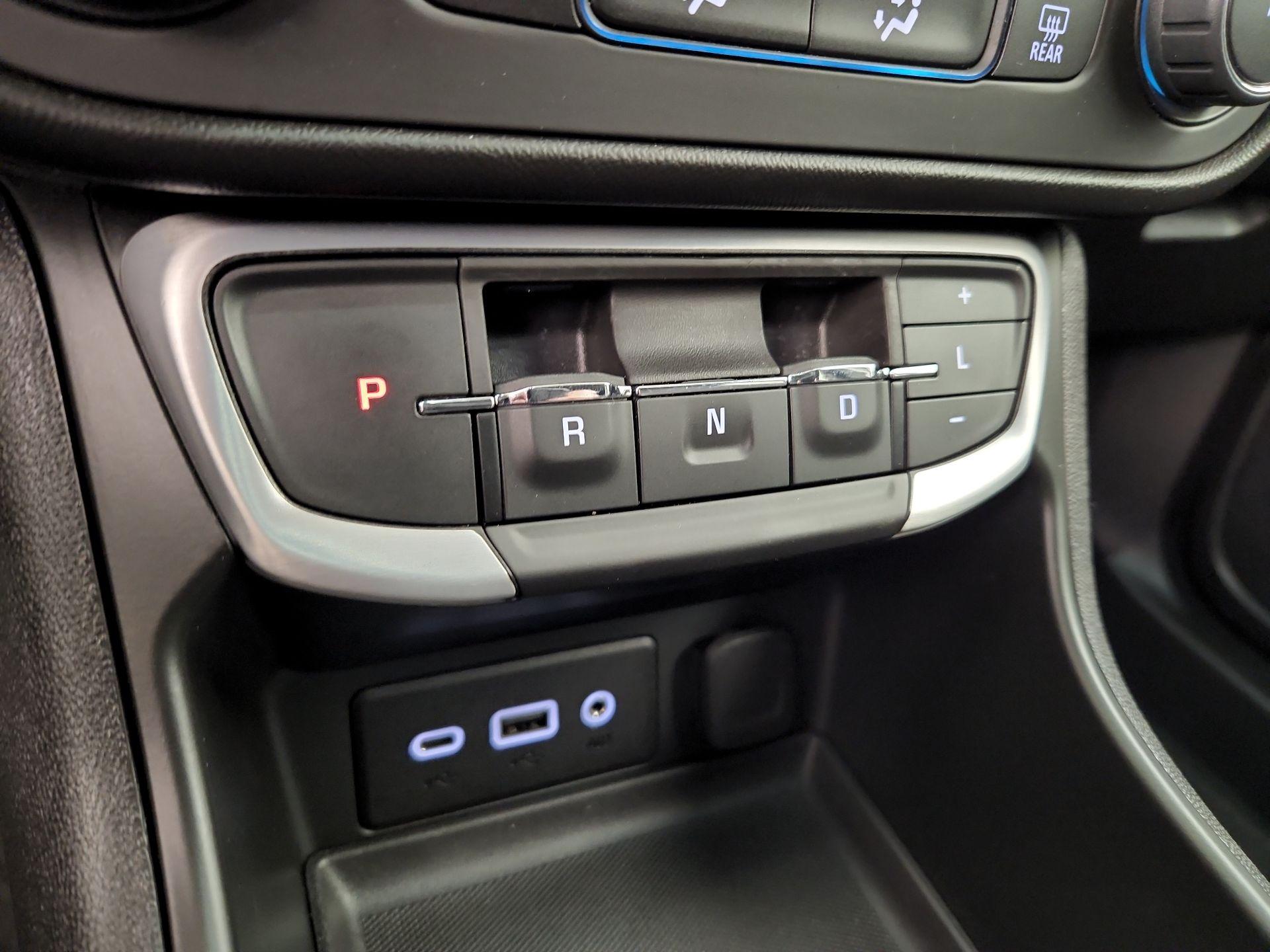 Thumbnail: 2022 GMC Terrain - 17