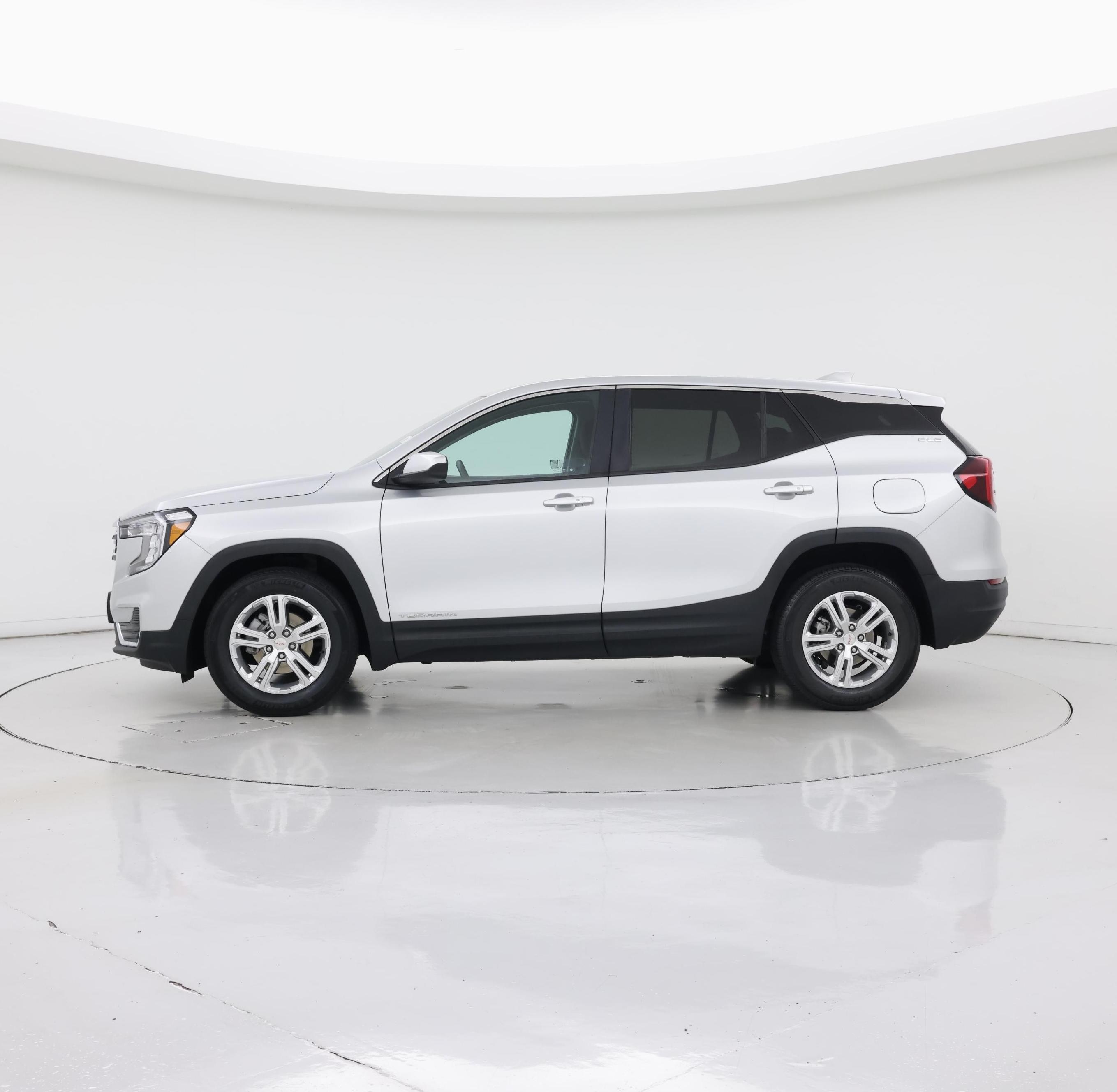 Thumbnail: 2022 GMC Terrain - 3