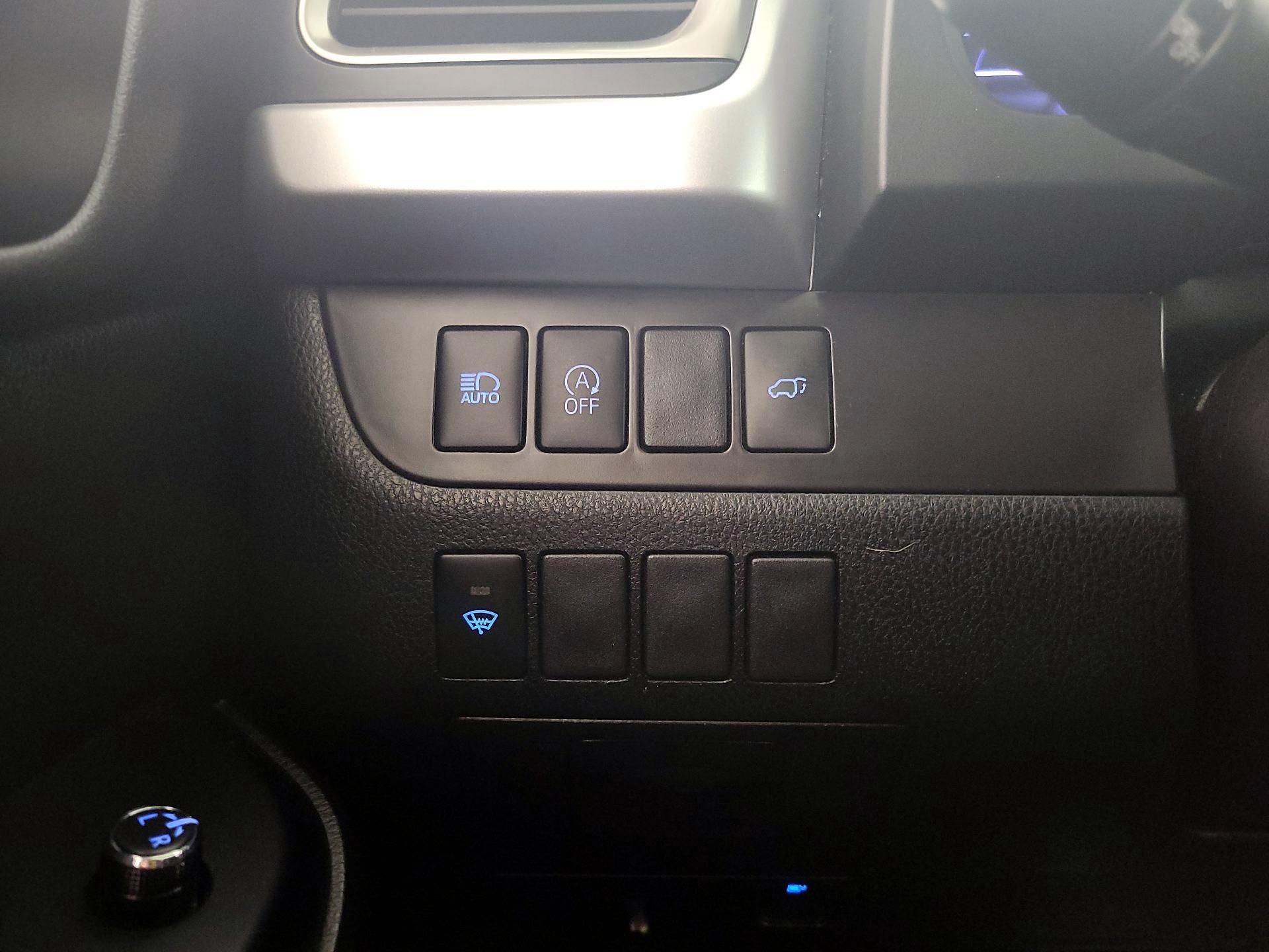 Thumbnail: 2018 Toyota Highlander - 13