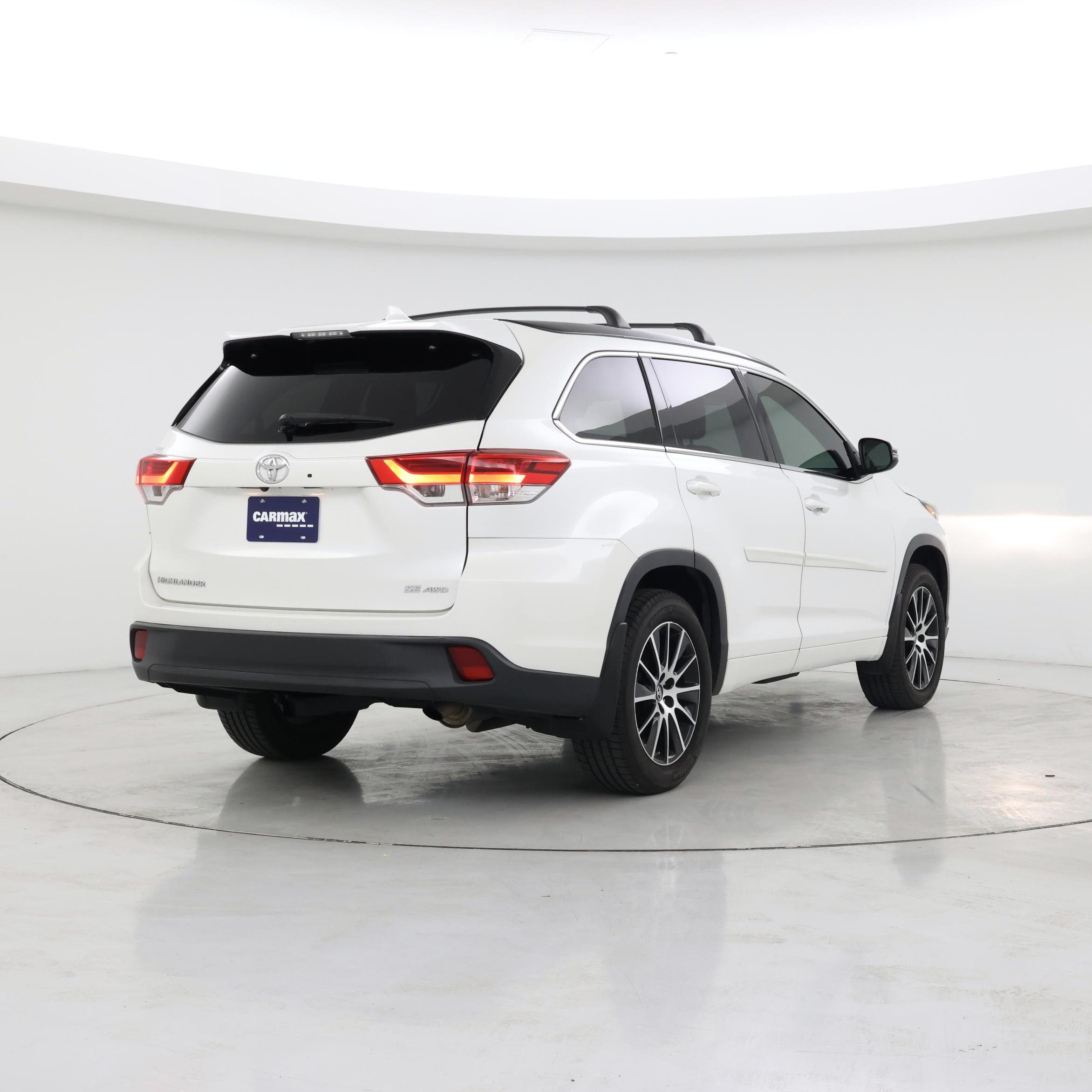 Thumbnail: 2018 Toyota Highlander - 8