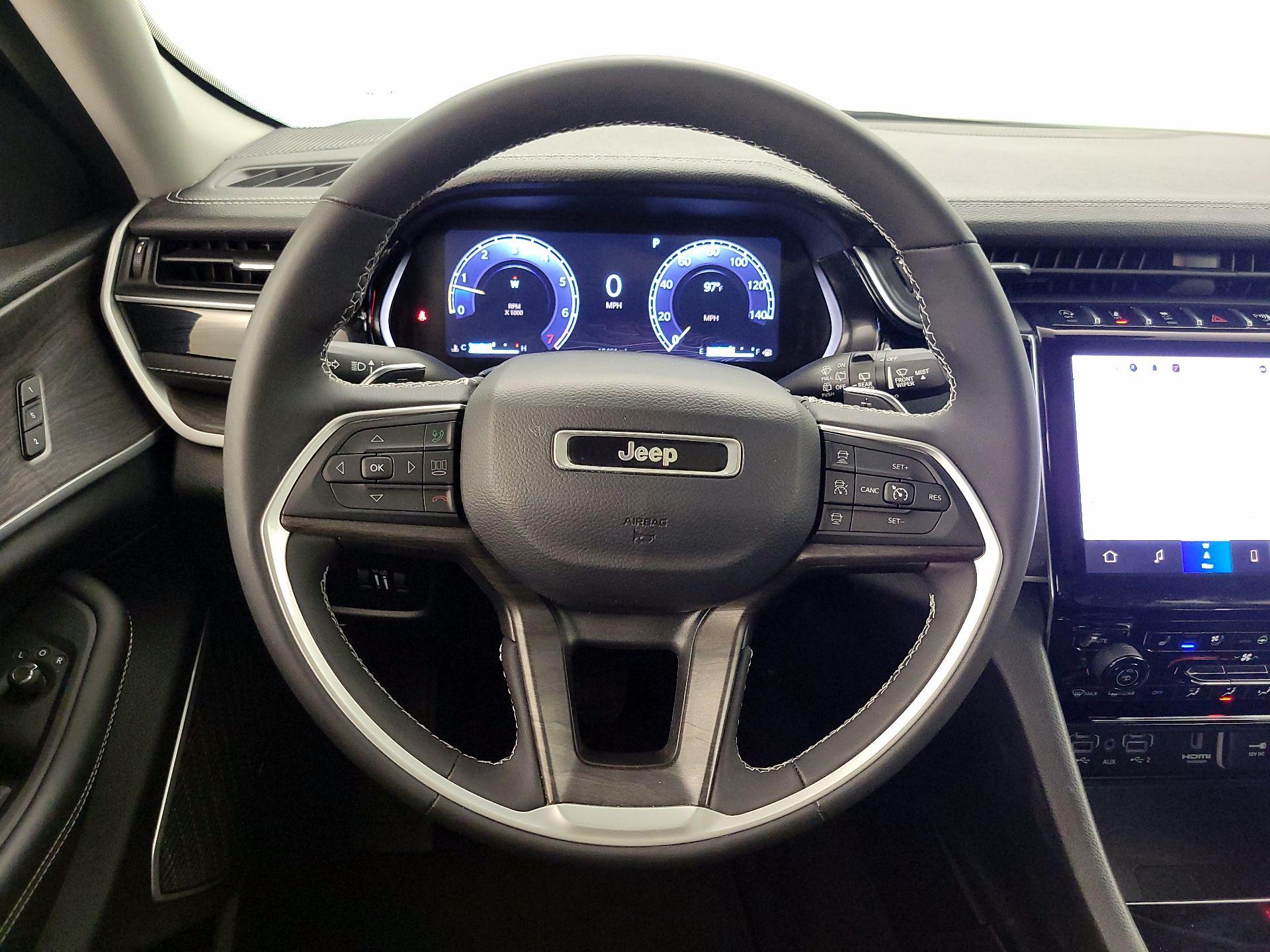 Thumbnail: 2023 Jeep Grand Cherokee - 10