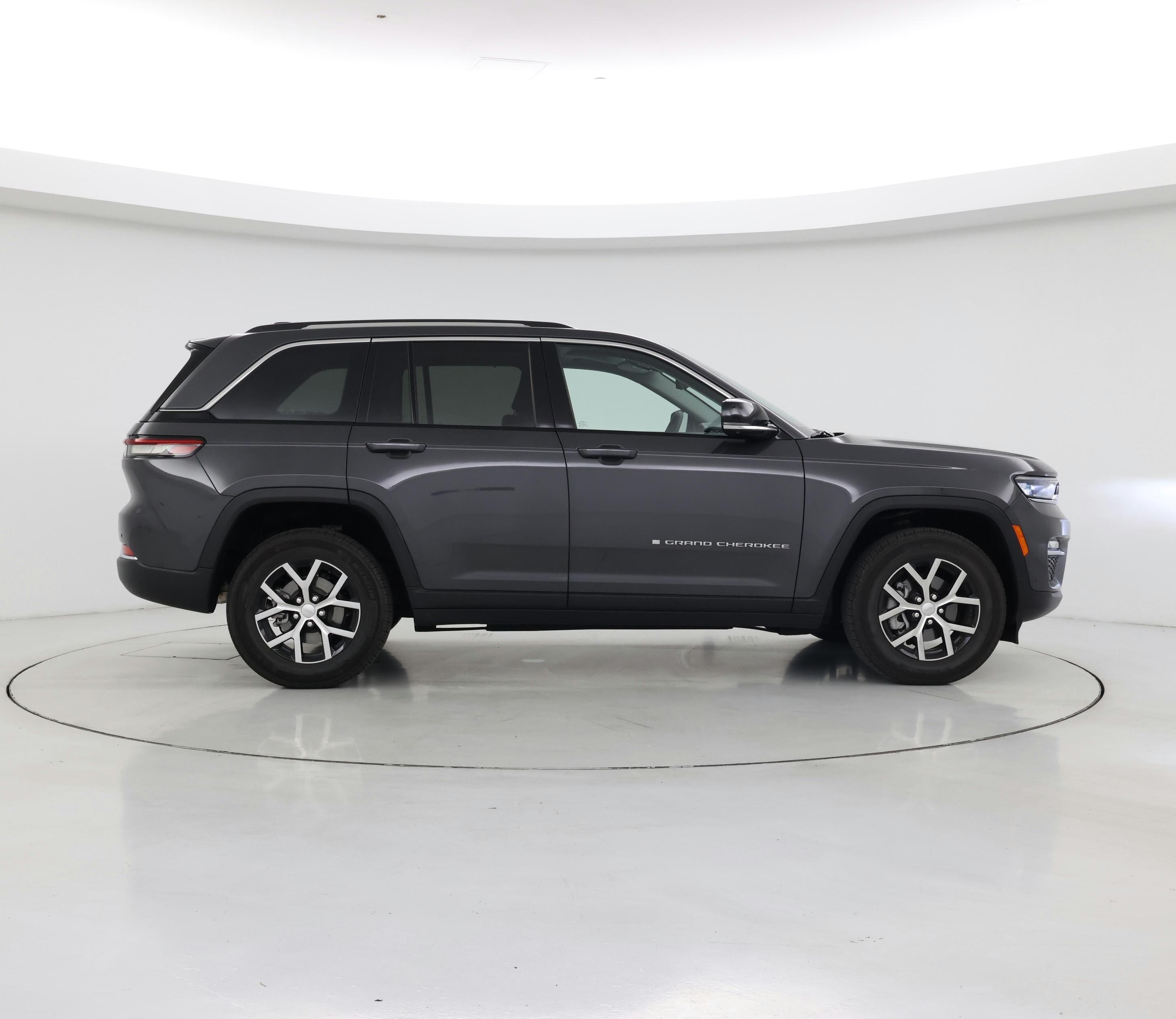 Thumbnail: 2023 Jeep Grand Cherokee - 7