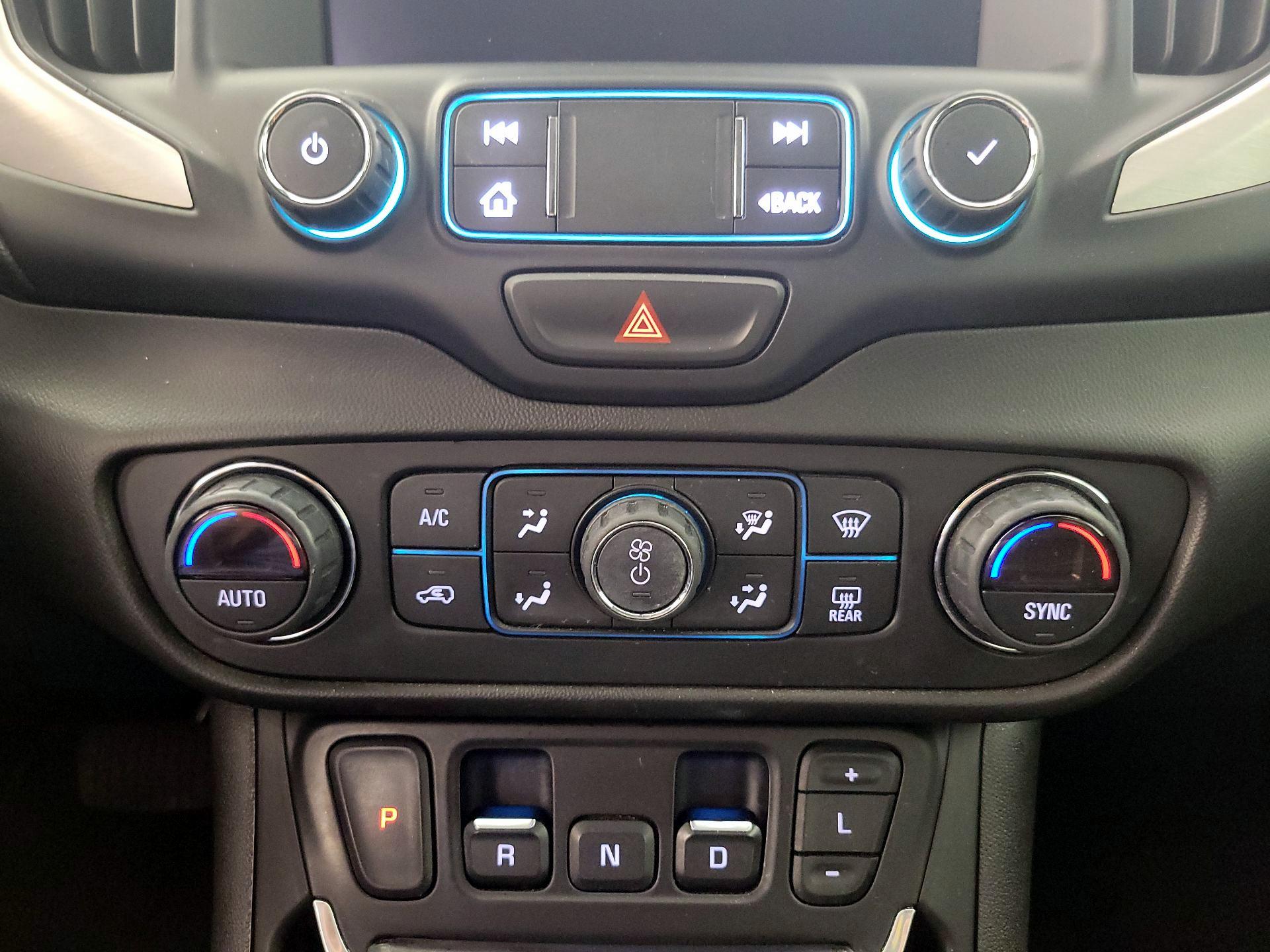 Thumbnail: 2020 GMC Terrain - 16