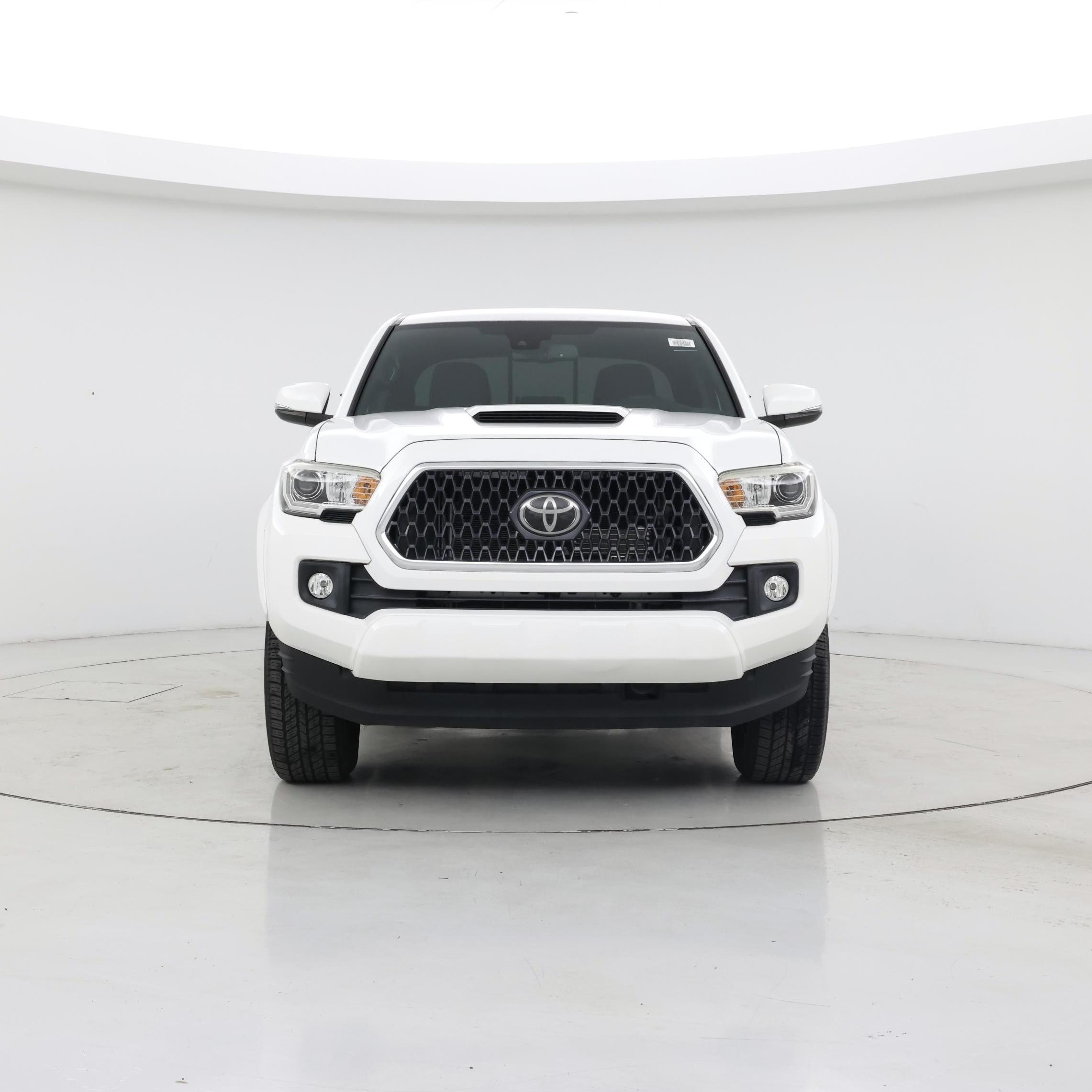 Thumbnail: 2019 Toyota Tacoma - 5