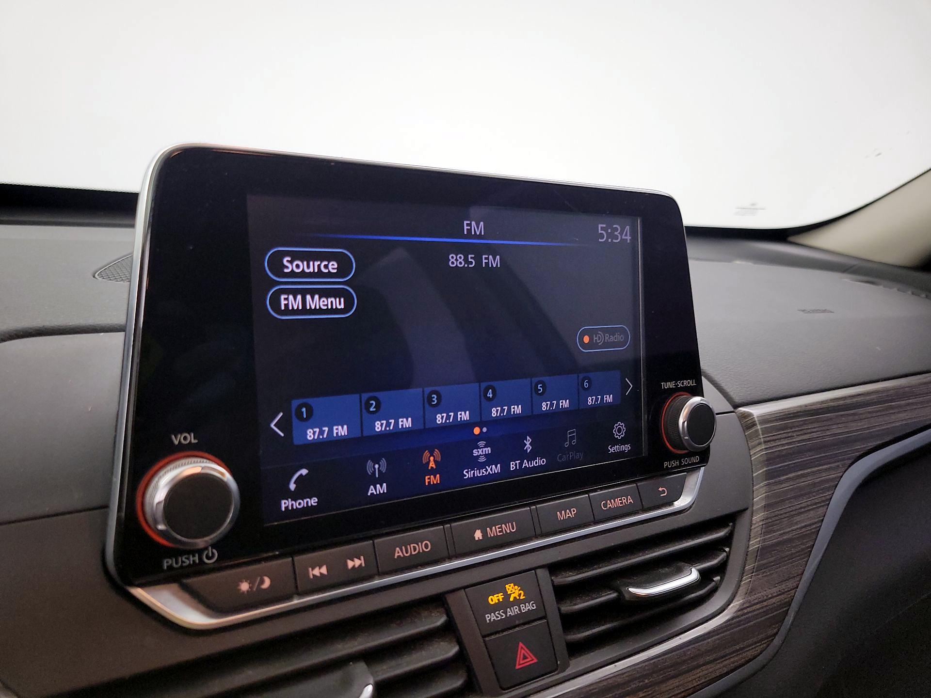 Thumbnail: 2019 Nissan Altima - 16