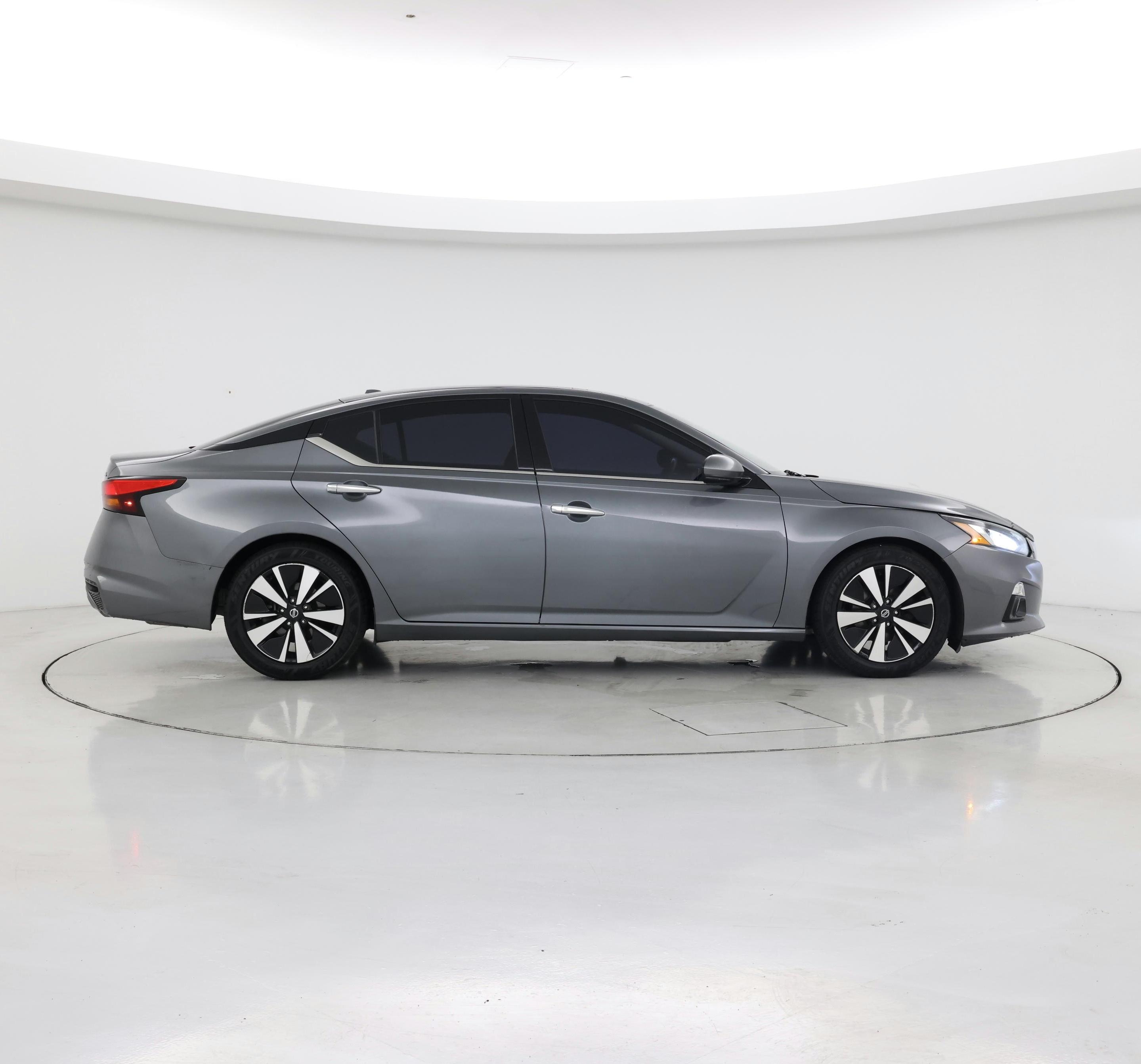 Thumbnail: 2019 Nissan Altima - 7