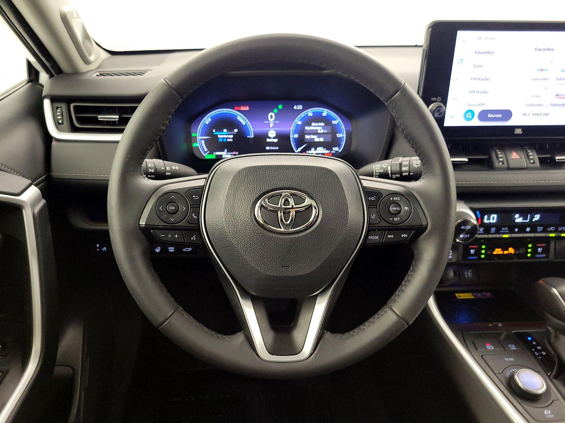 Thumbnail: 2023 Toyota RAV4 - 10