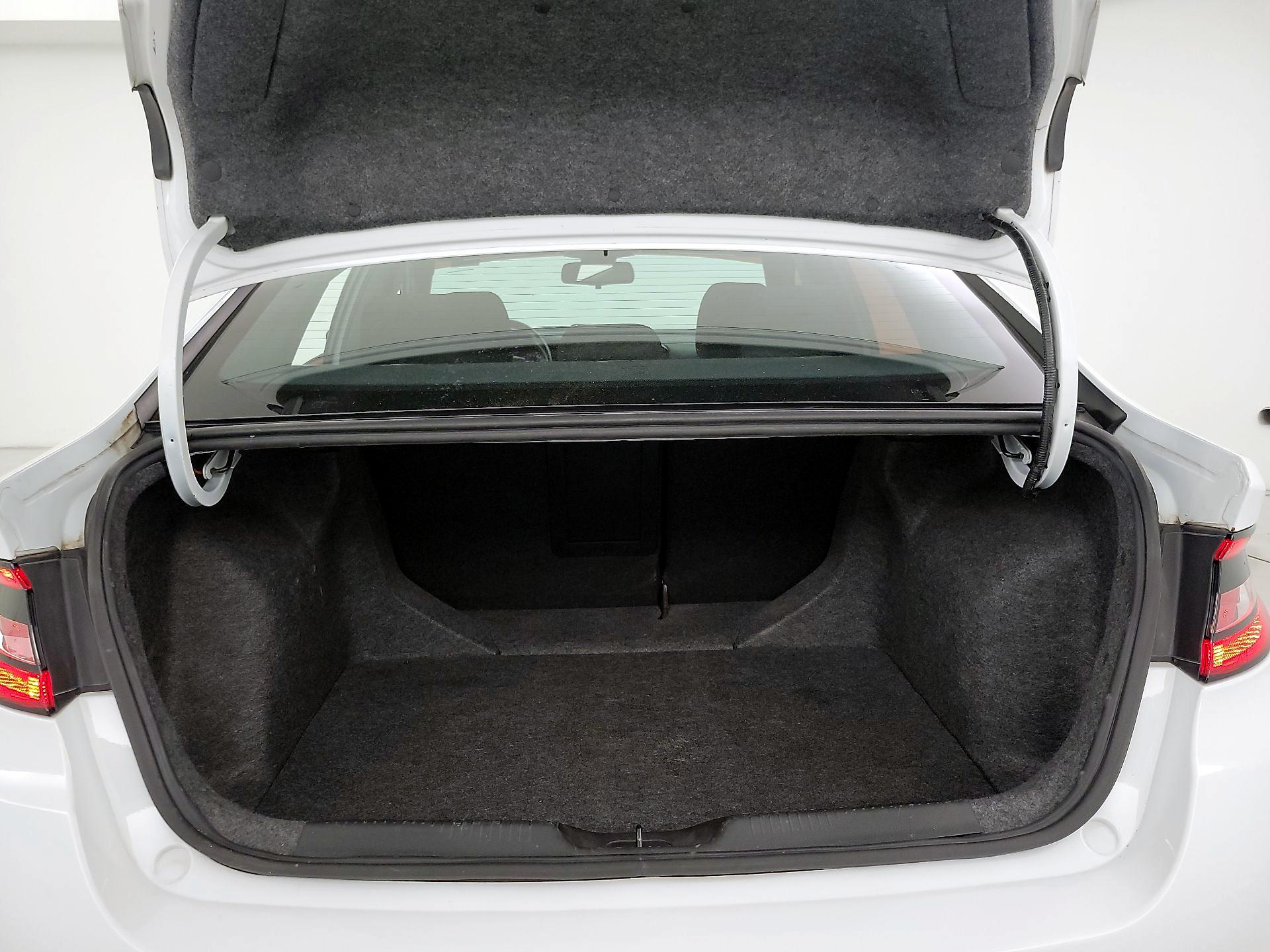 Thumbnail: 2015 Dodge Dart - 20