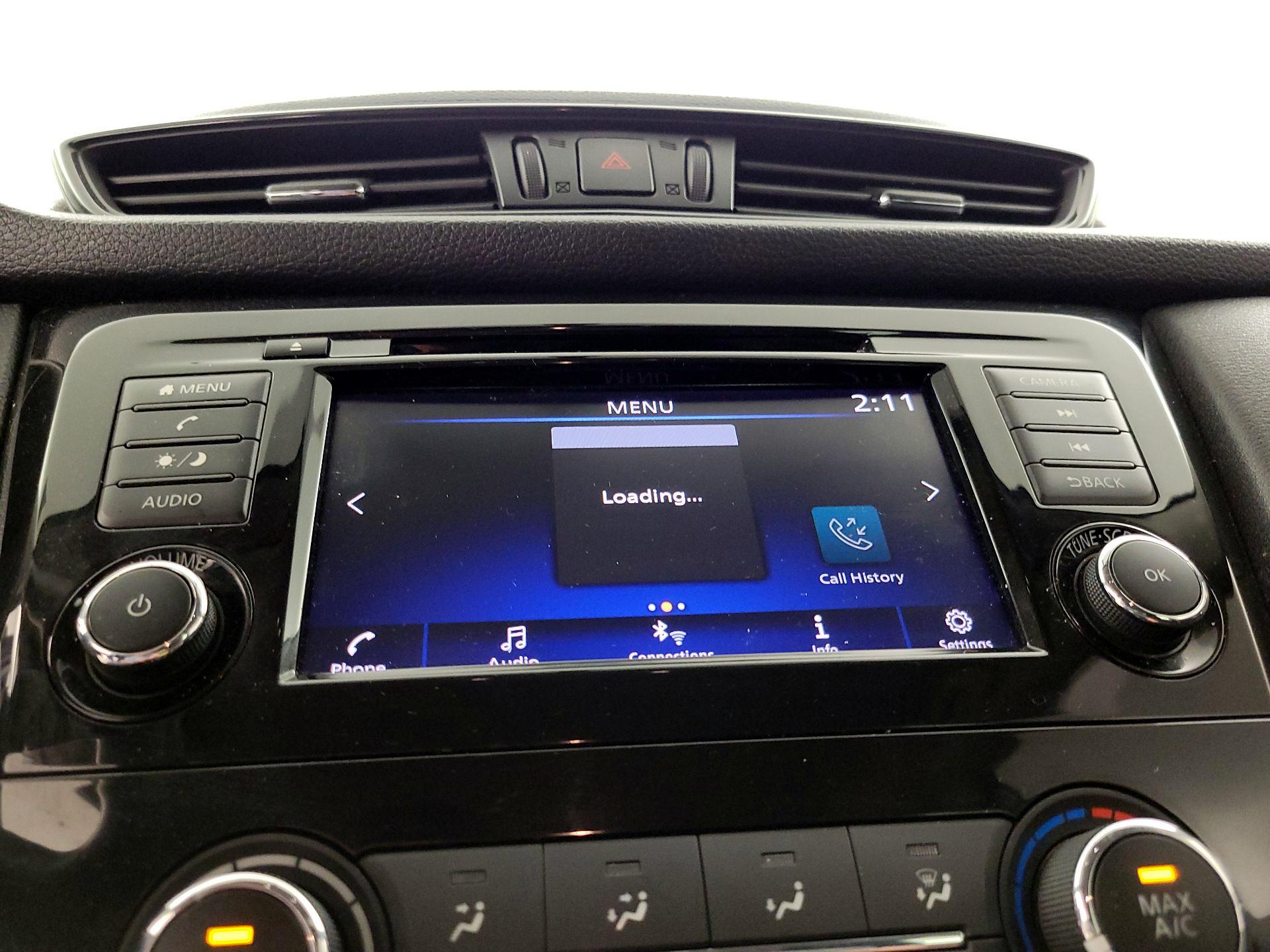 Thumbnail: 2018 Nissan Rogue - 15