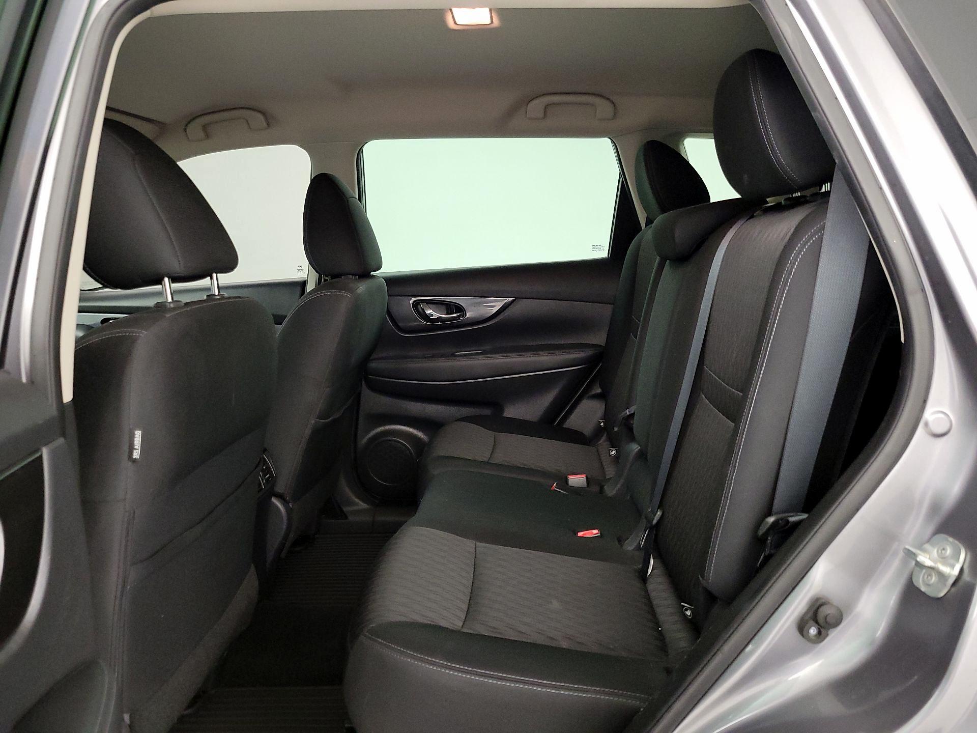 Thumbnail: 2018 Nissan Rogue - 19
