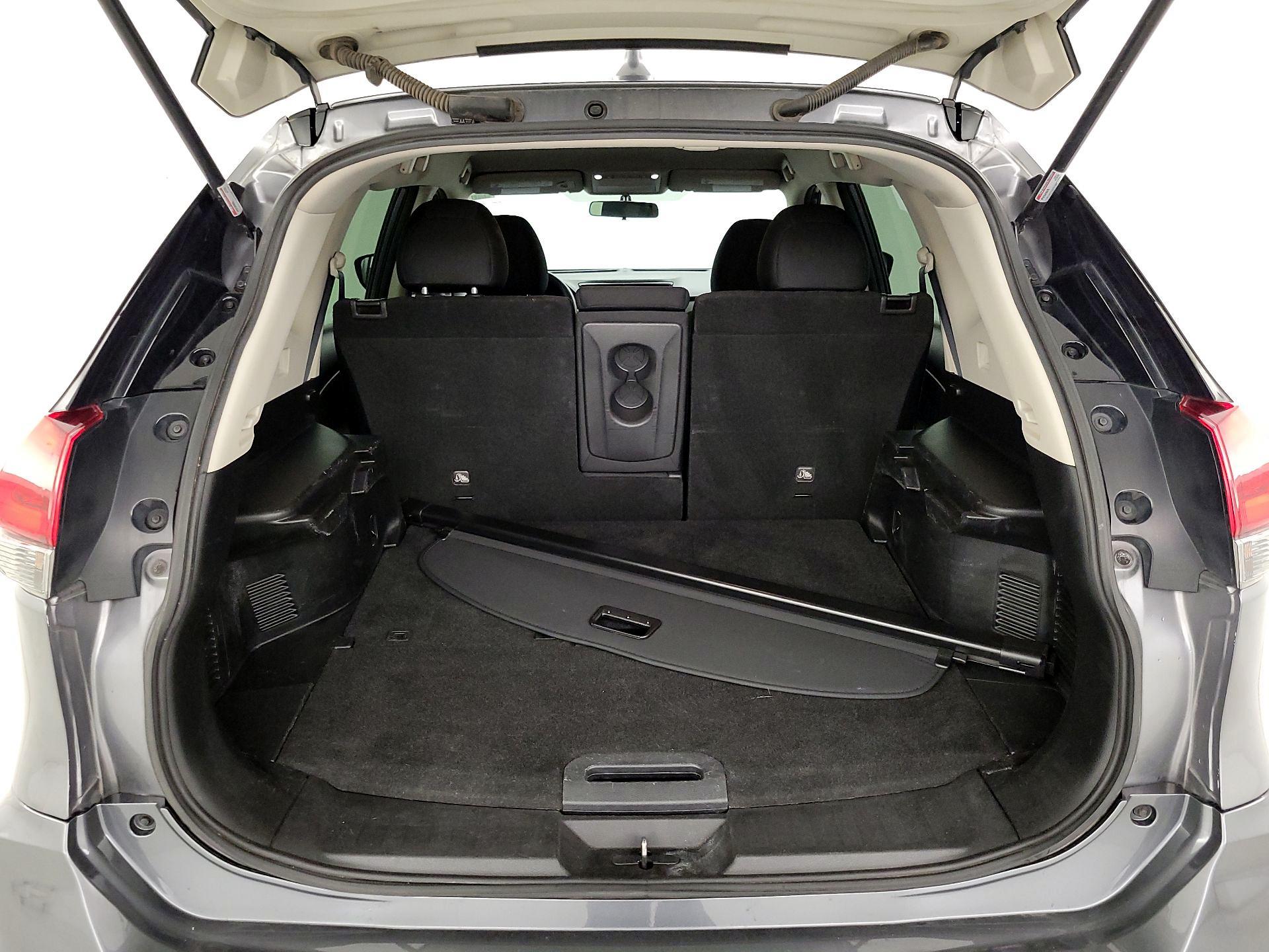 Thumbnail: 2018 Nissan Rogue - 20