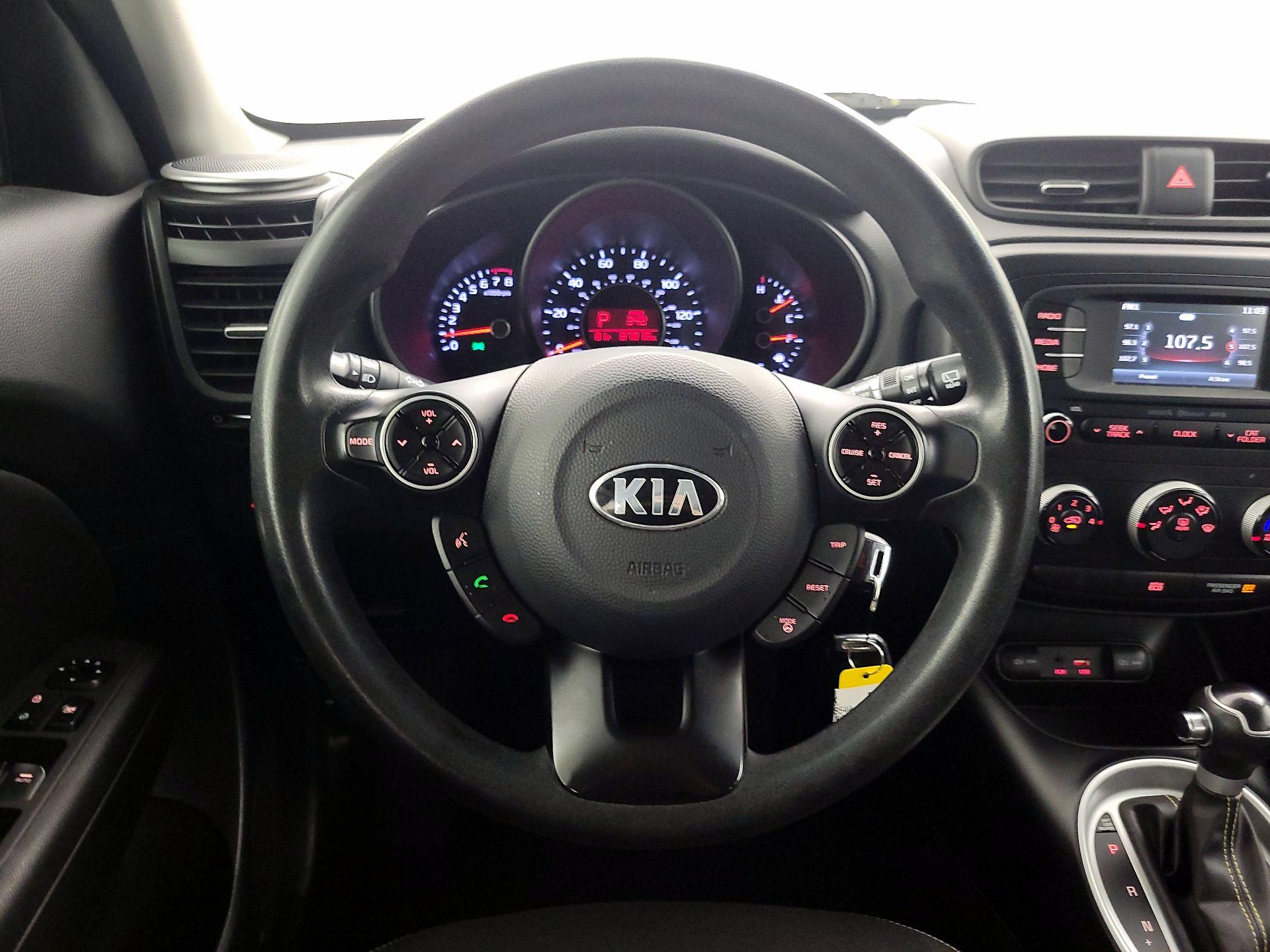 Thumbnail: 2016 Kia Soul - 10