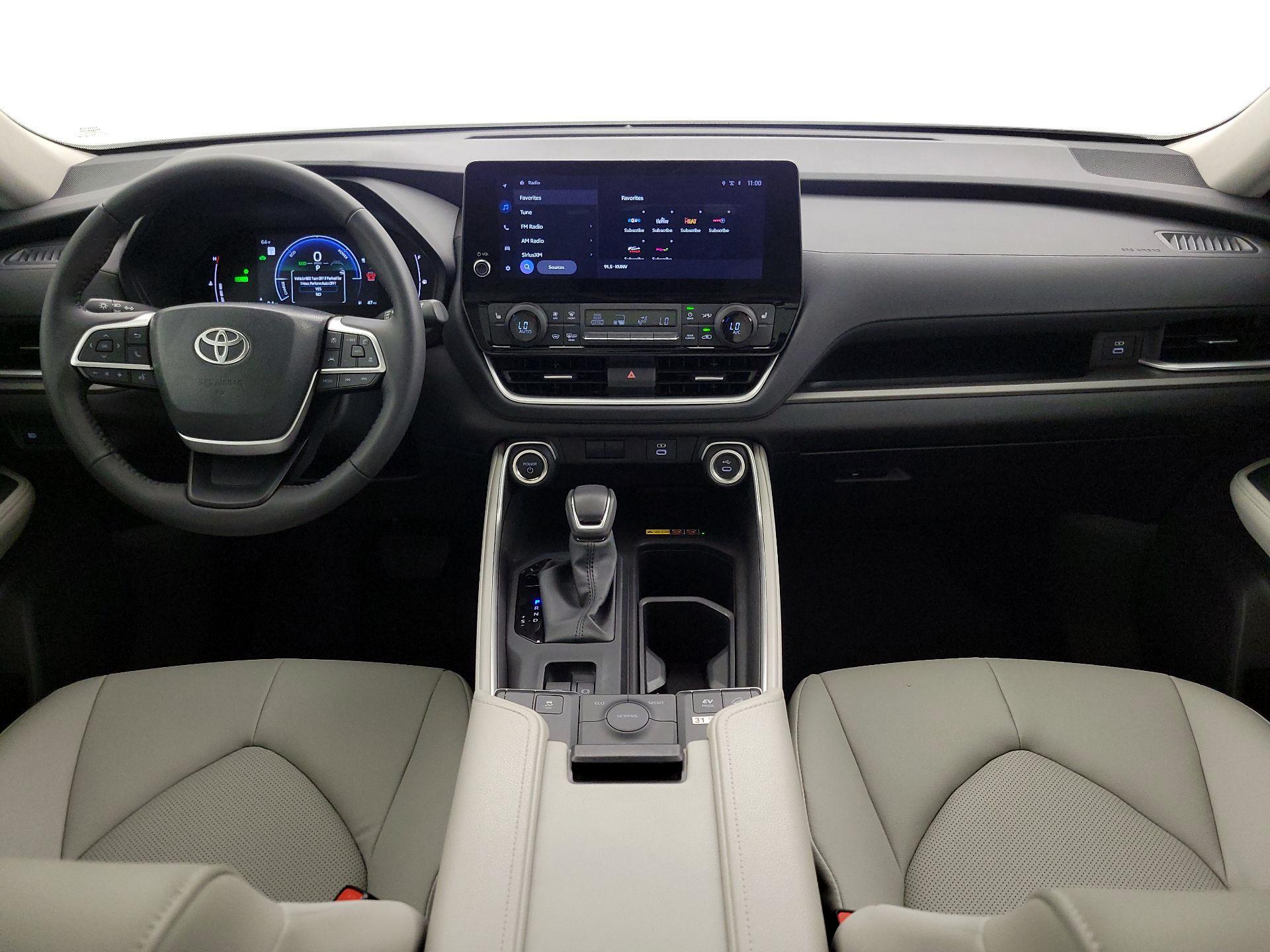 Thumbnail: 2025 Toyota Highlander - 9