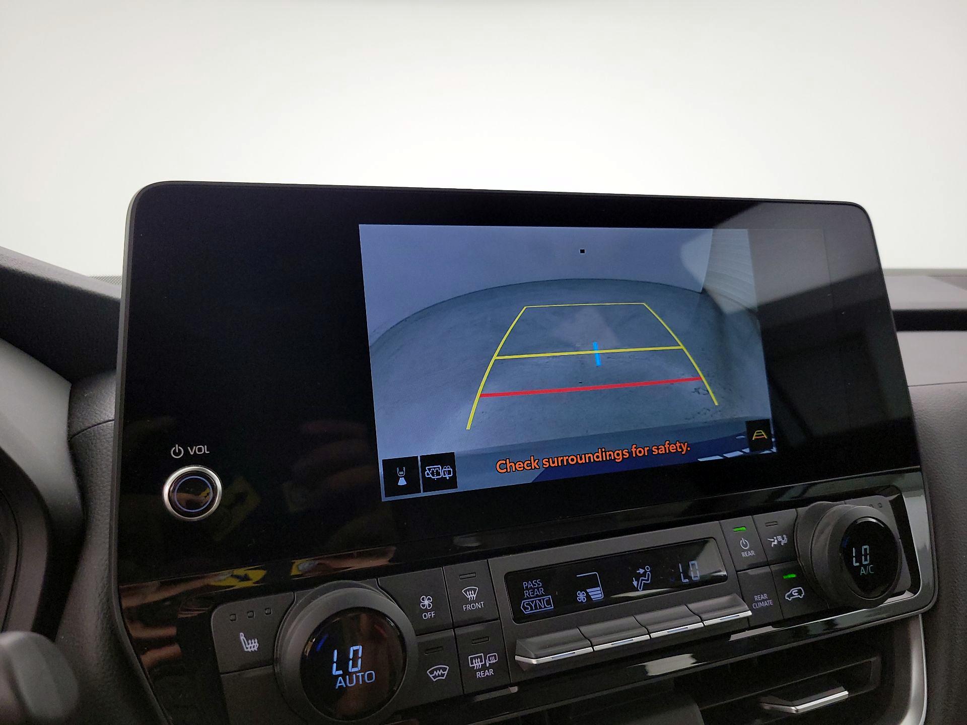 Thumbnail: 2025 Toyota Highlander - 14