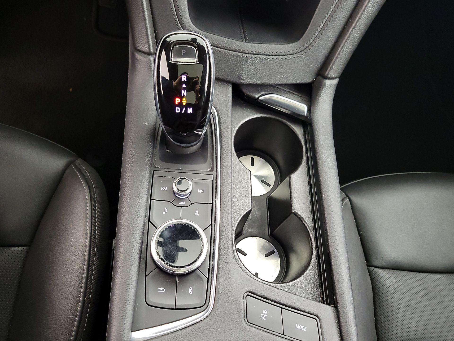 Thumbnail: 2021 Cadillac XT6 - 18