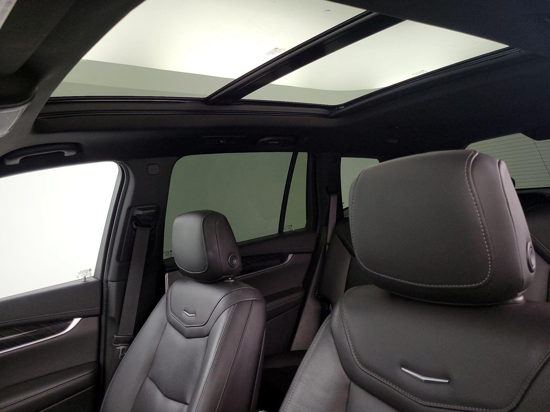 Thumbnail: 2021 Cadillac XT6 - 20