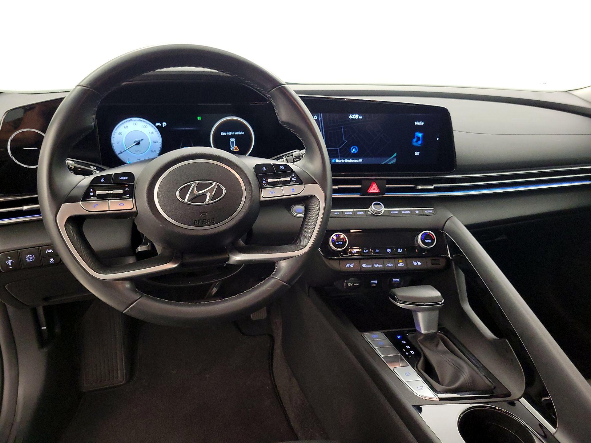 Thumbnail: 2023 Hyundai Elantra - 9