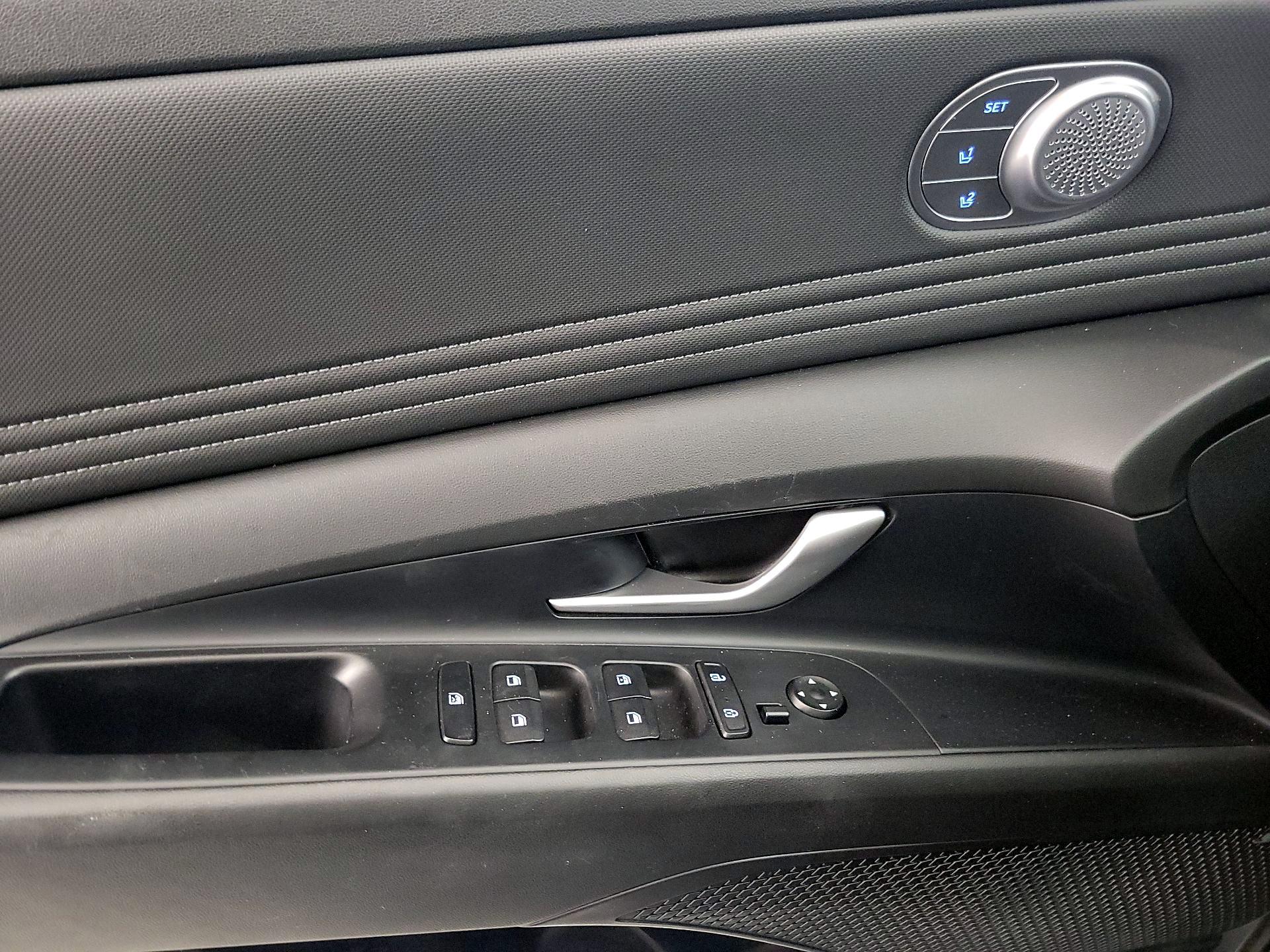 Thumbnail: 2023 Hyundai Elantra - 12