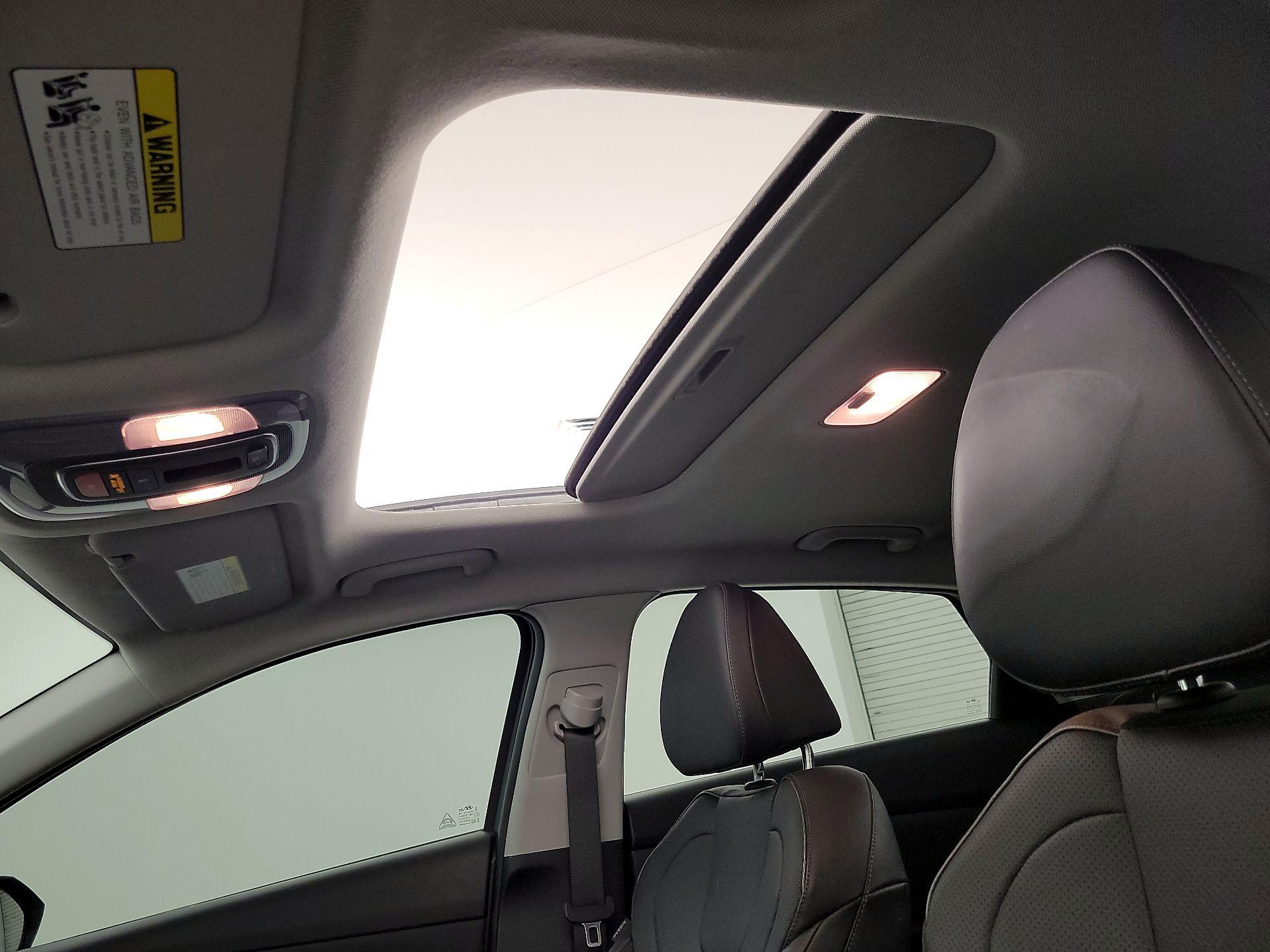 Thumbnail: 2023 Hyundai Elantra - 20