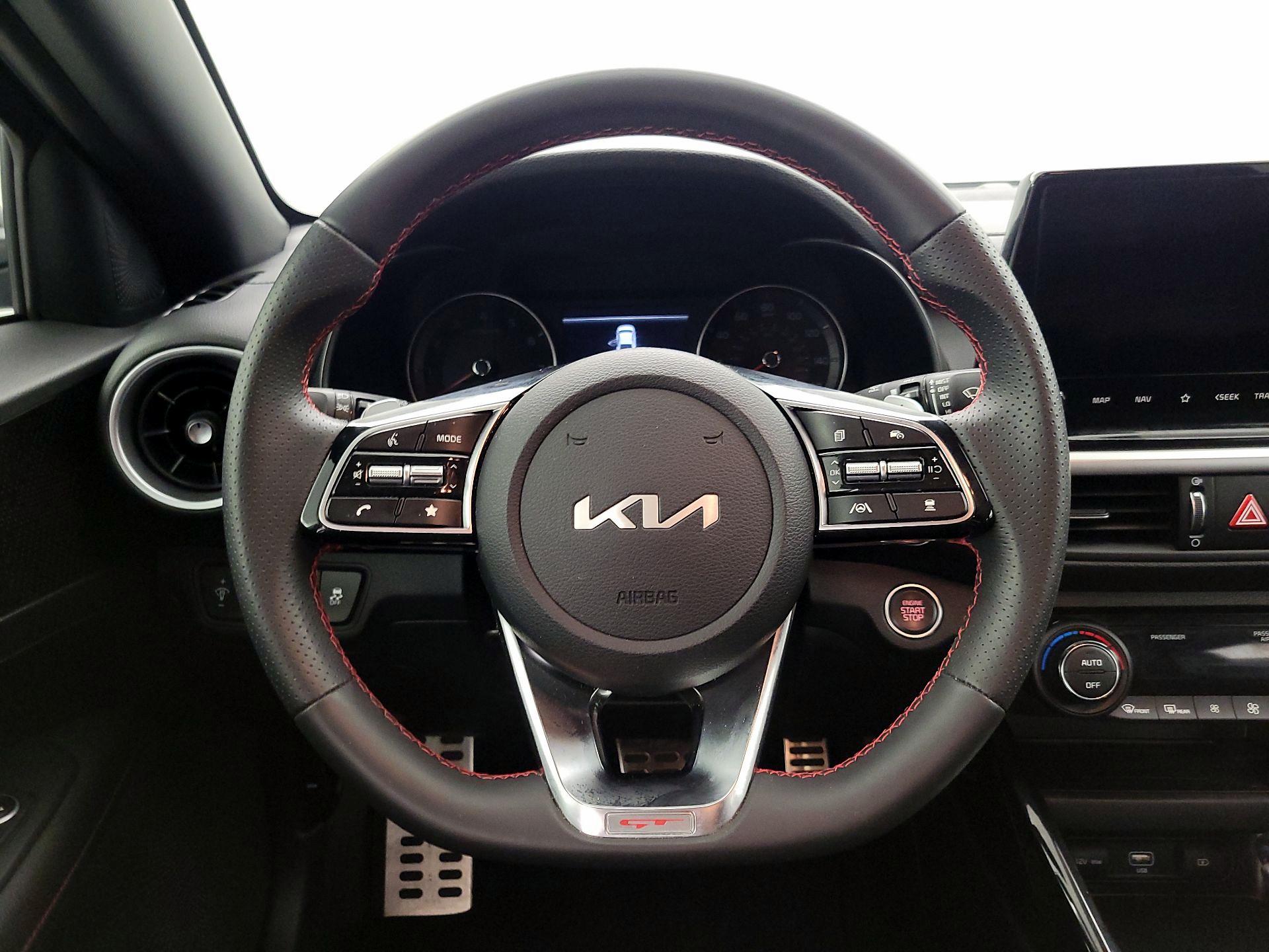 Thumbnail: 2024 Kia Forte - 10