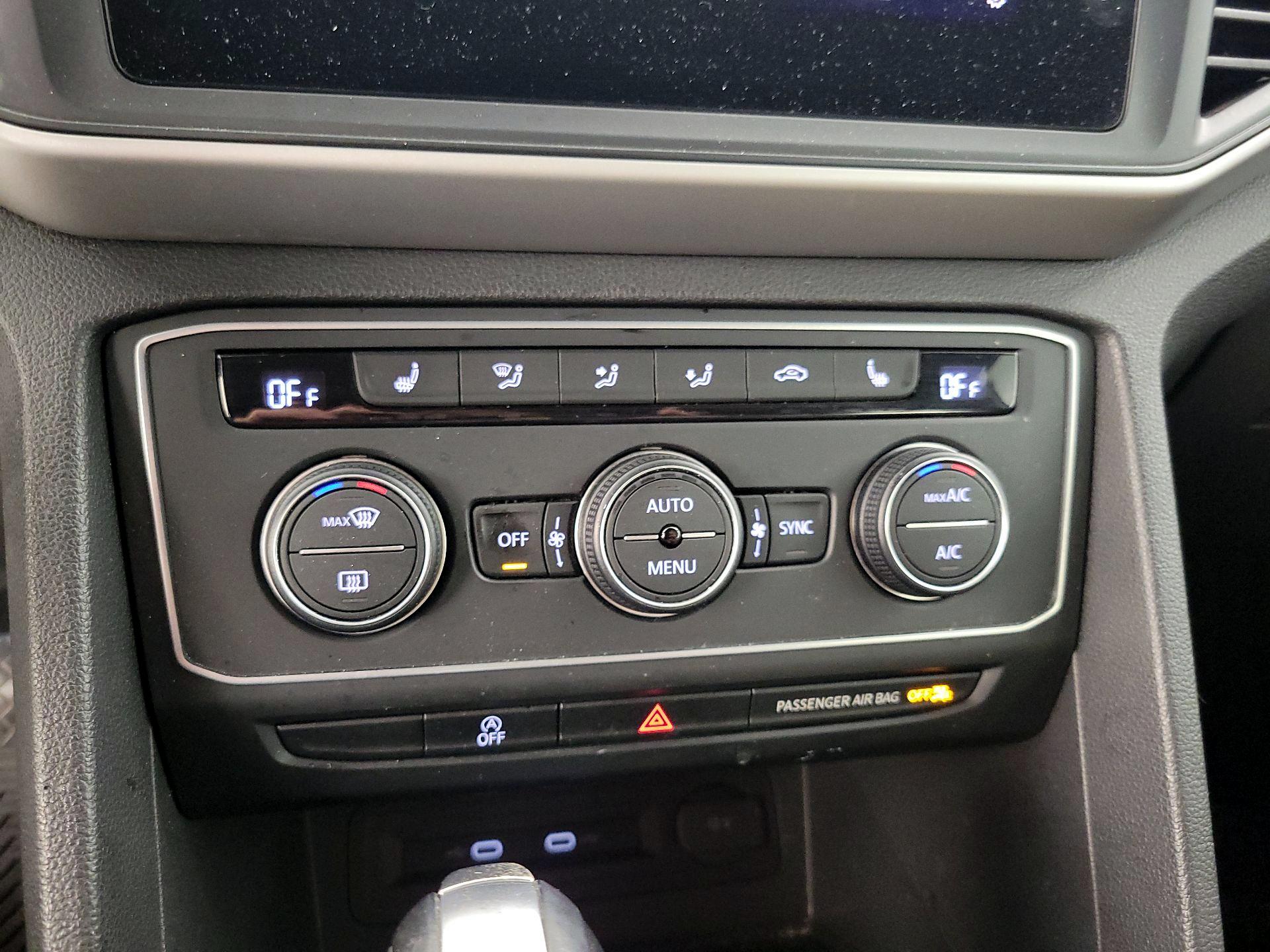 Thumbnail: 2021 Volkswagen Atlas - 16