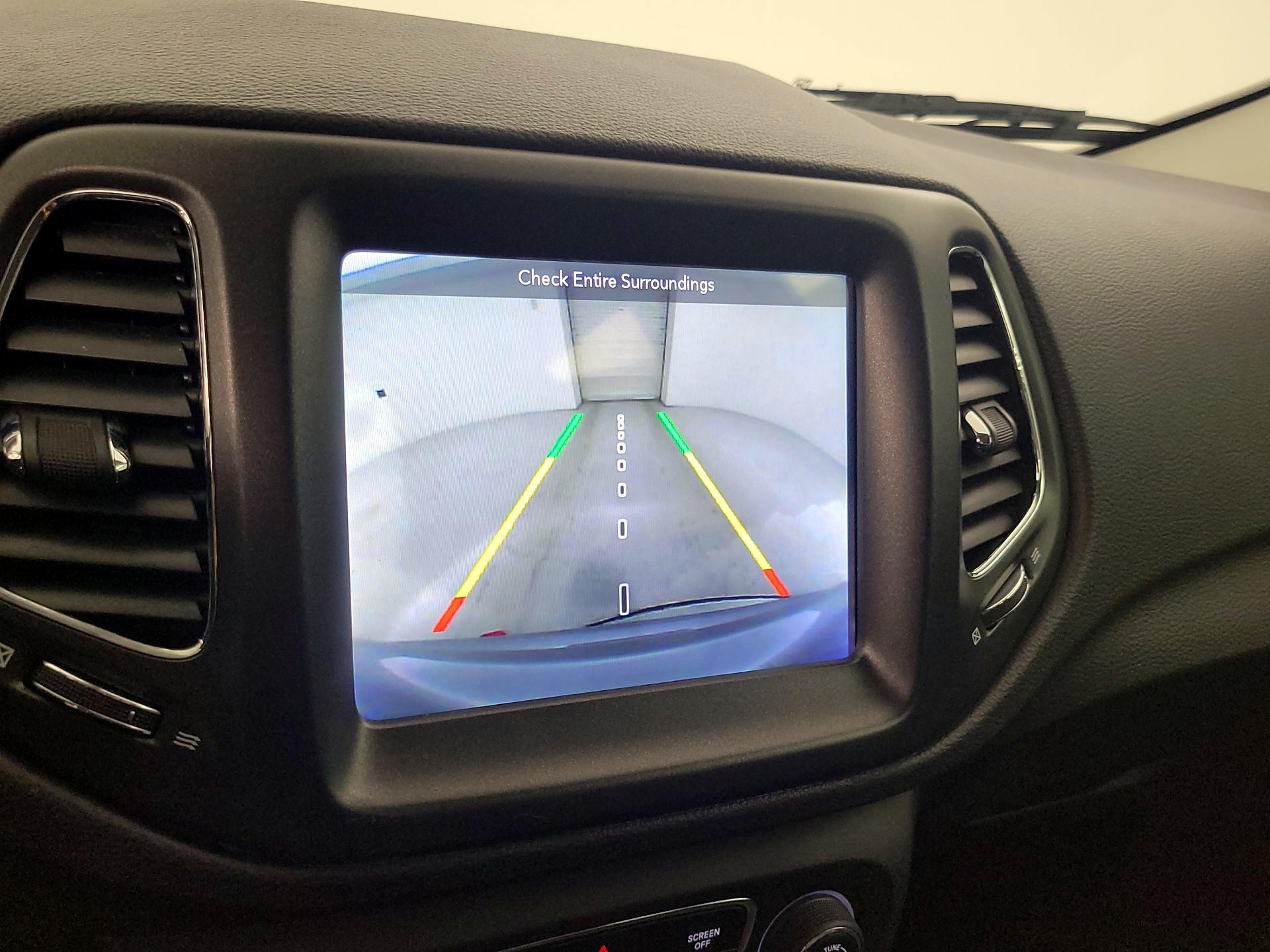 Thumbnail: 2018 Jeep Compass - 15