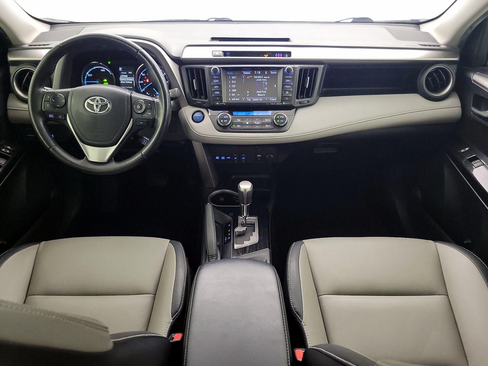 Thumbnail: 2017 Toyota RAV4 - 9