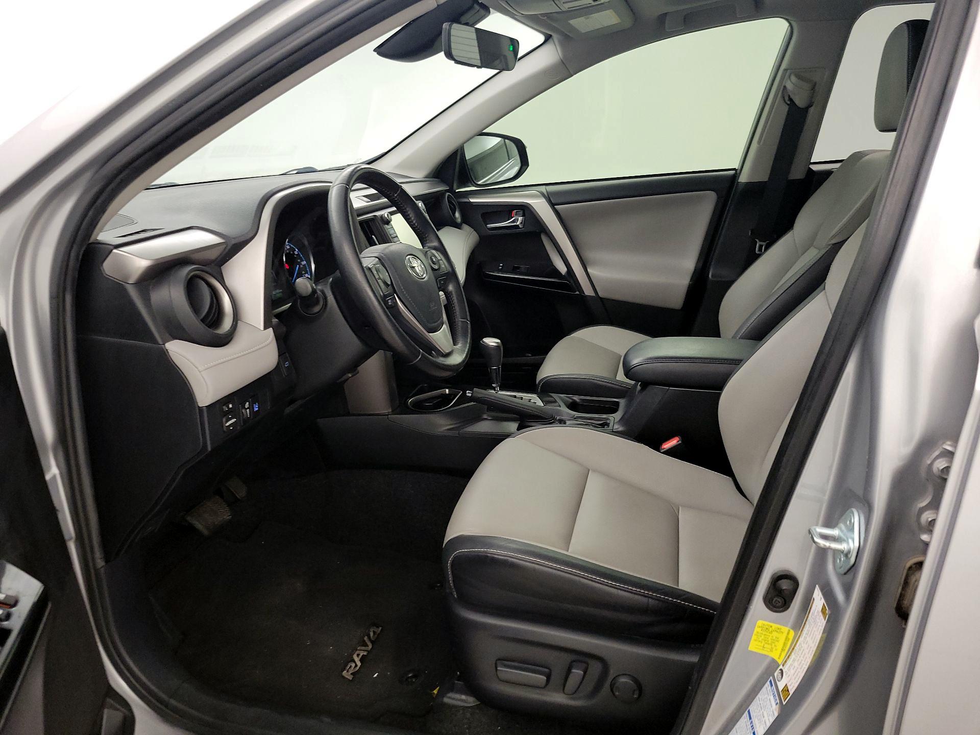 Thumbnail: 2017 Toyota RAV4 - 11