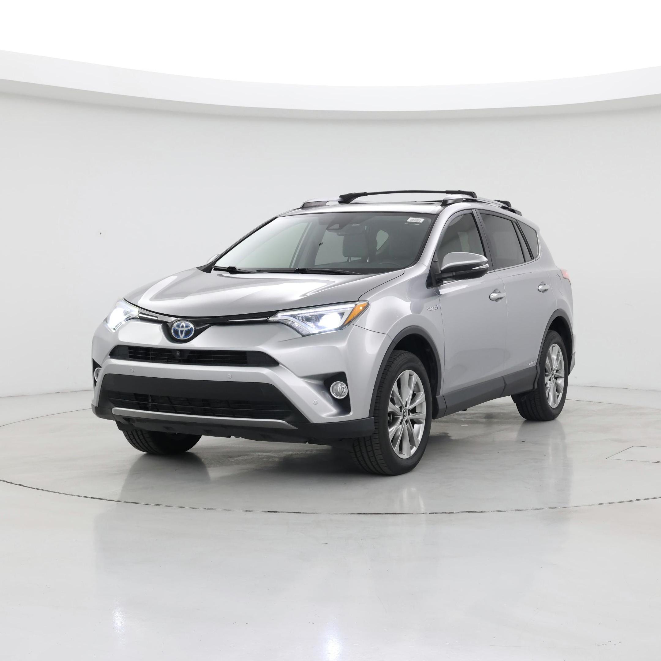 Thumbnail: 2017 Toyota RAV4 - 4