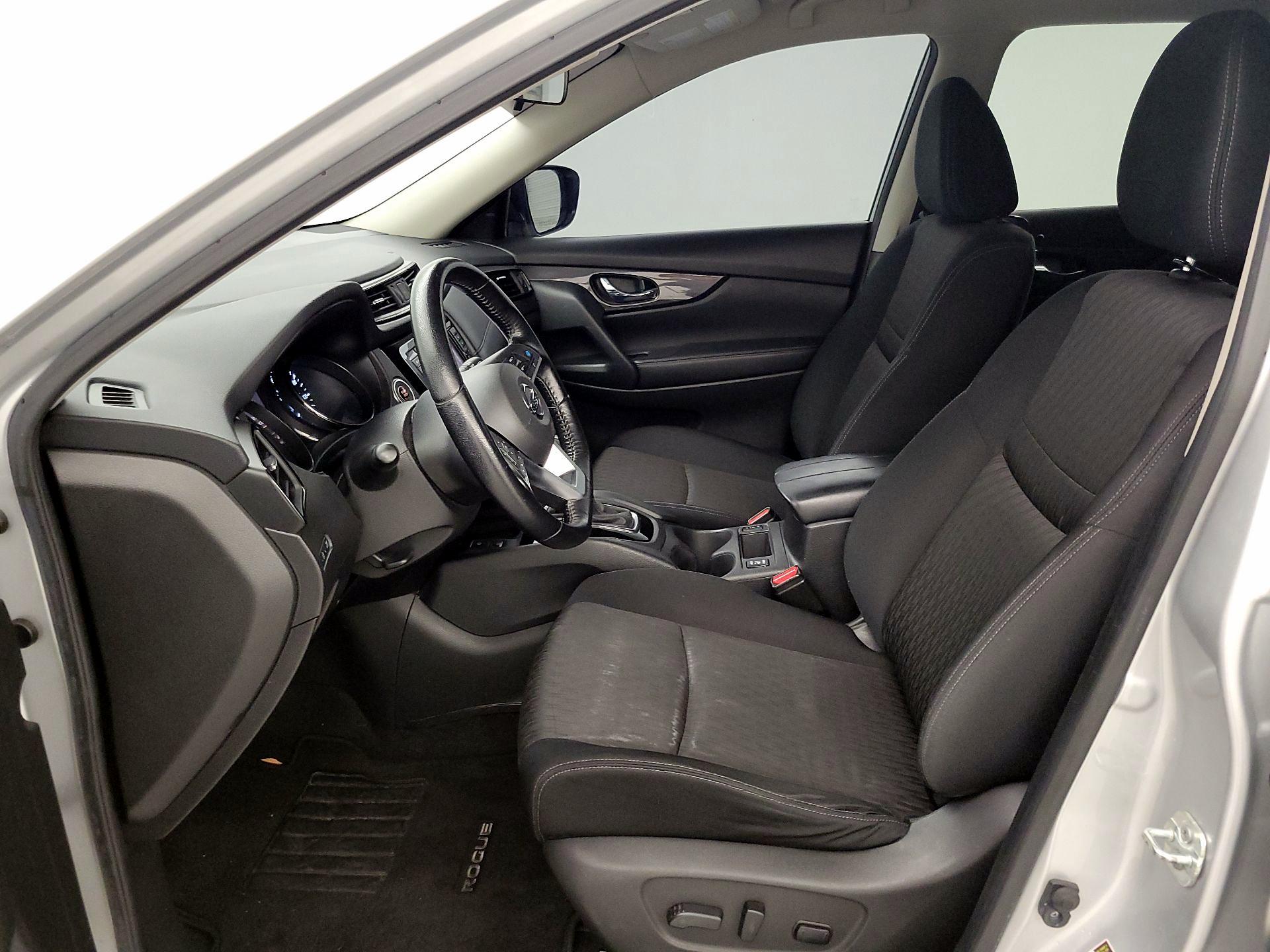 Thumbnail: 2020 Nissan Rogue - 11