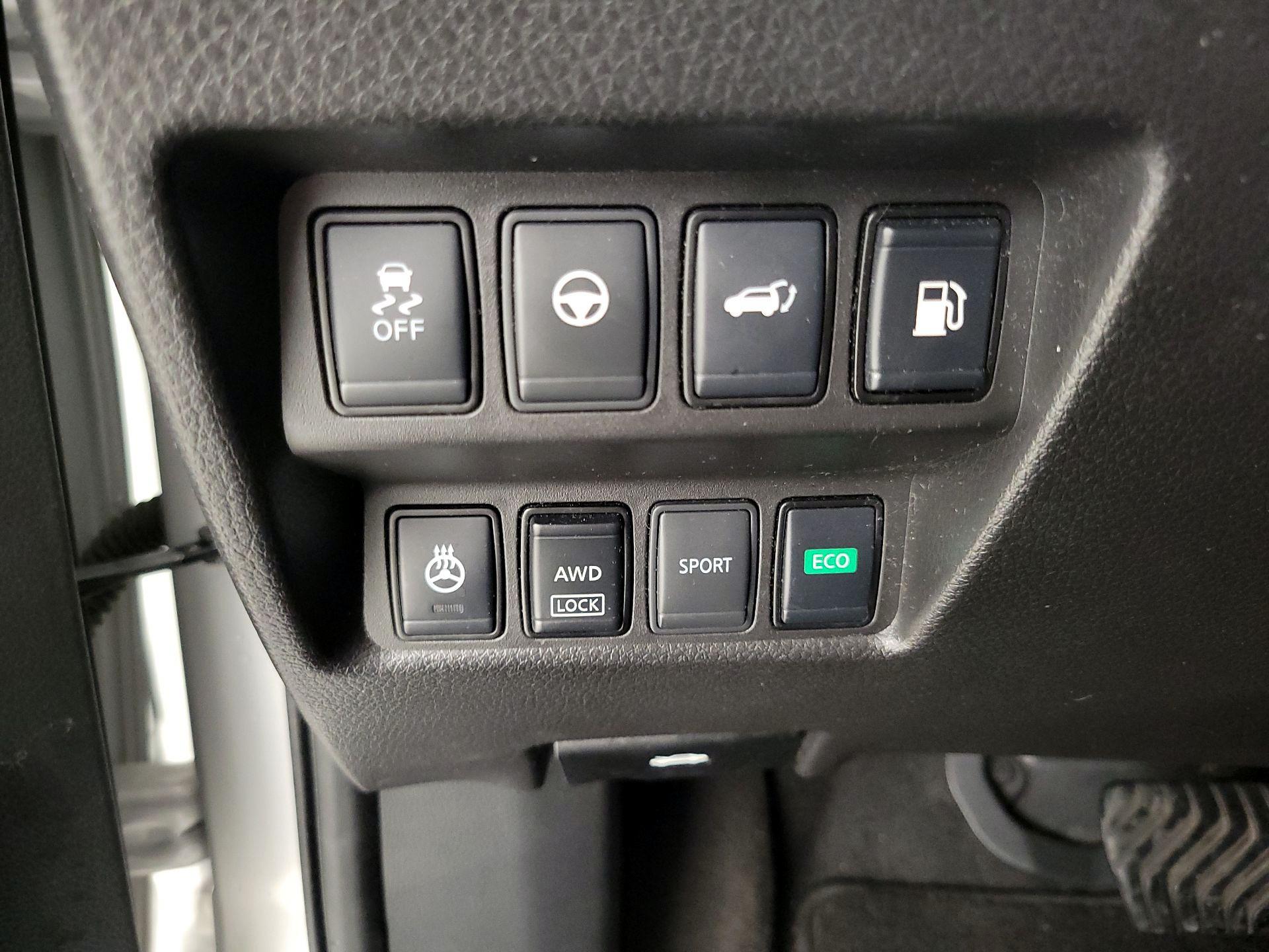 Thumbnail: 2020 Nissan Rogue - 13