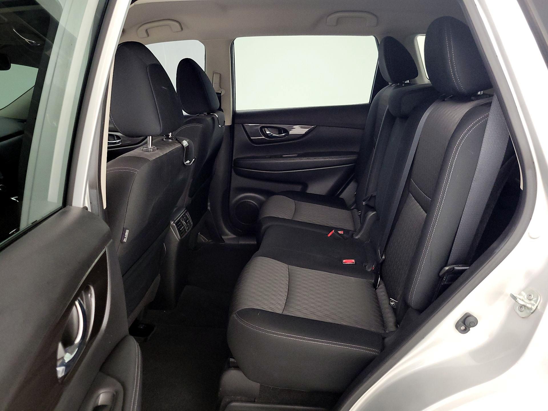 Thumbnail: 2020 Nissan Rogue - 20