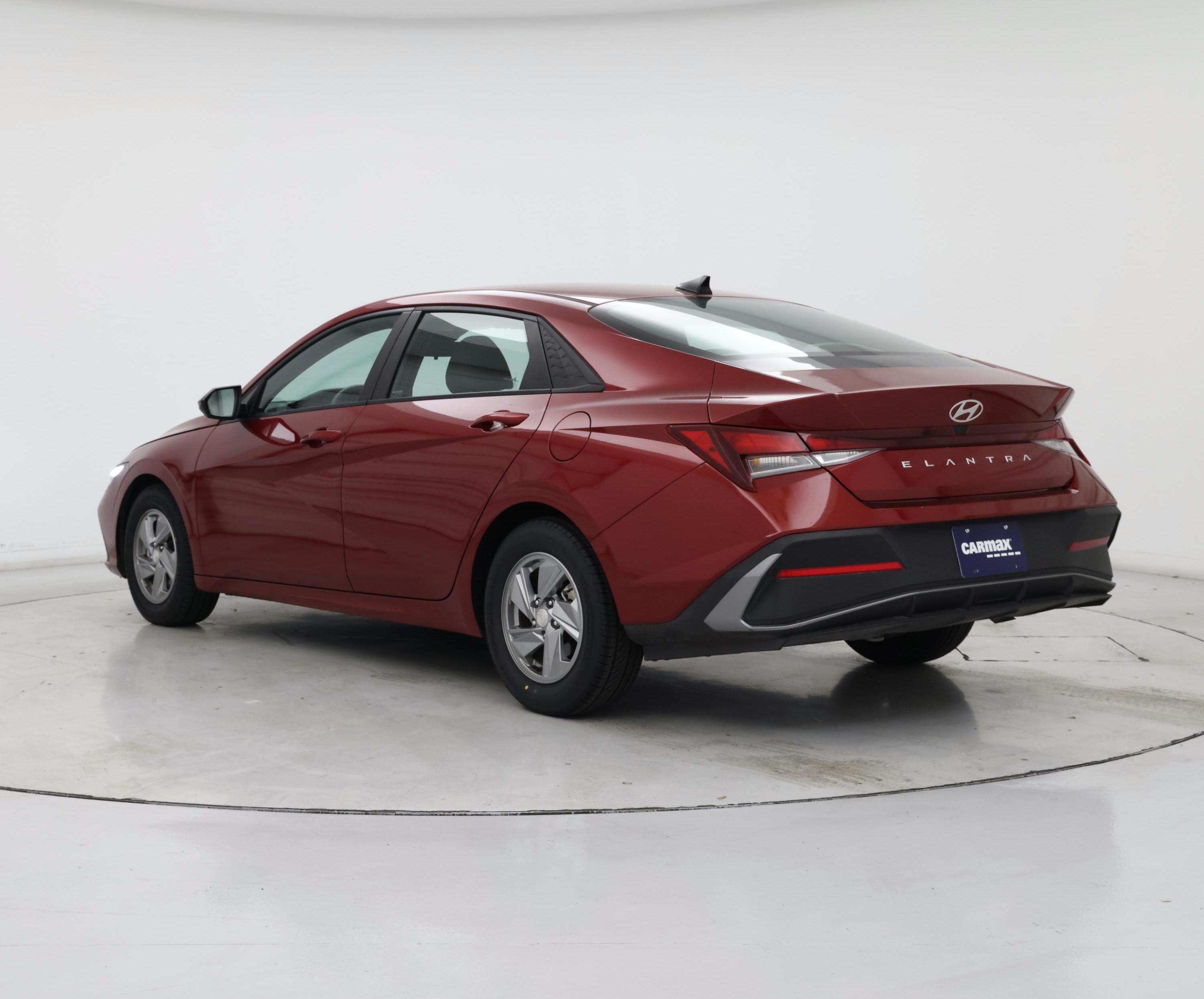 Thumbnail: 2024 Hyundai Elantra - 2