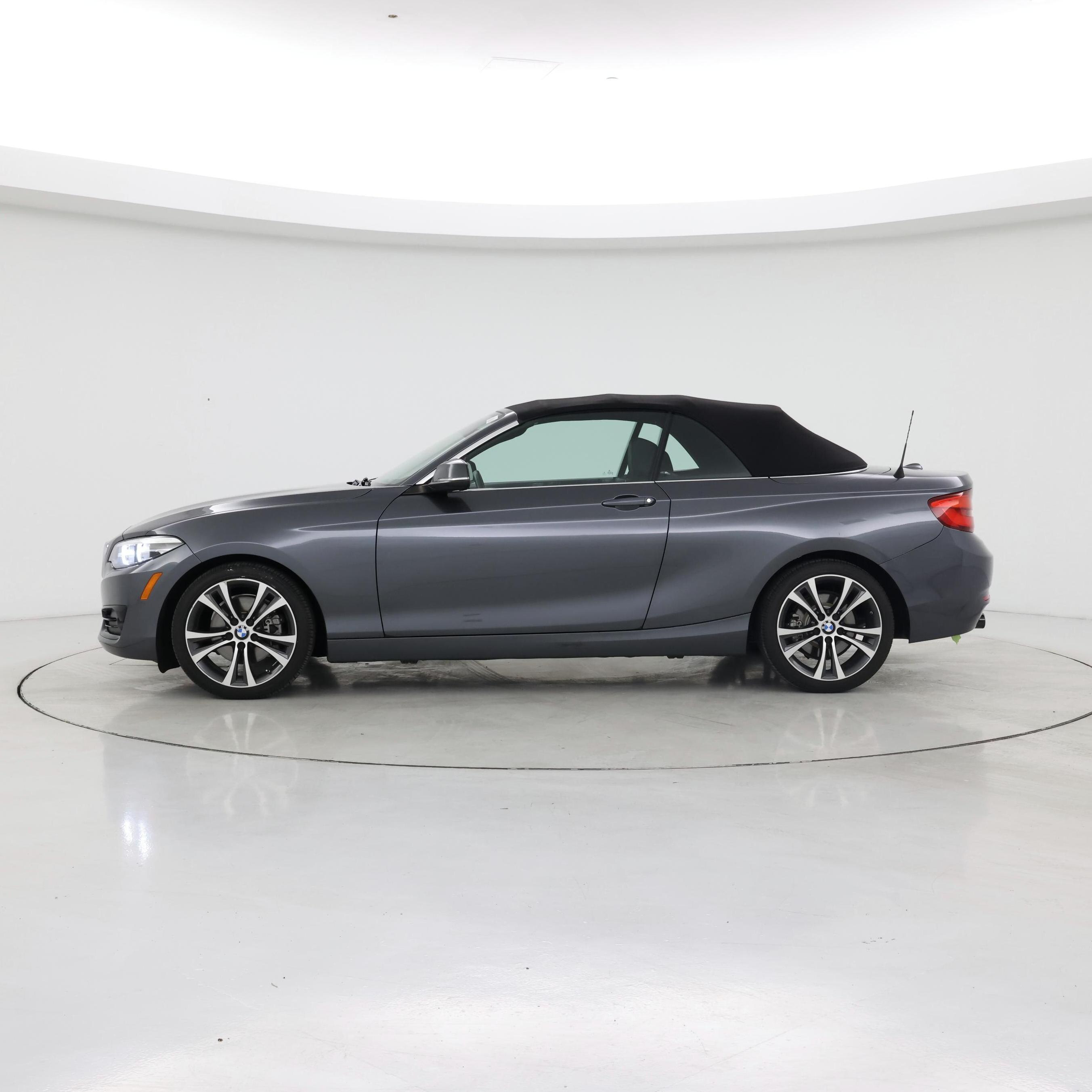 Thumbnail: 2018 BMW 2 Series - 3