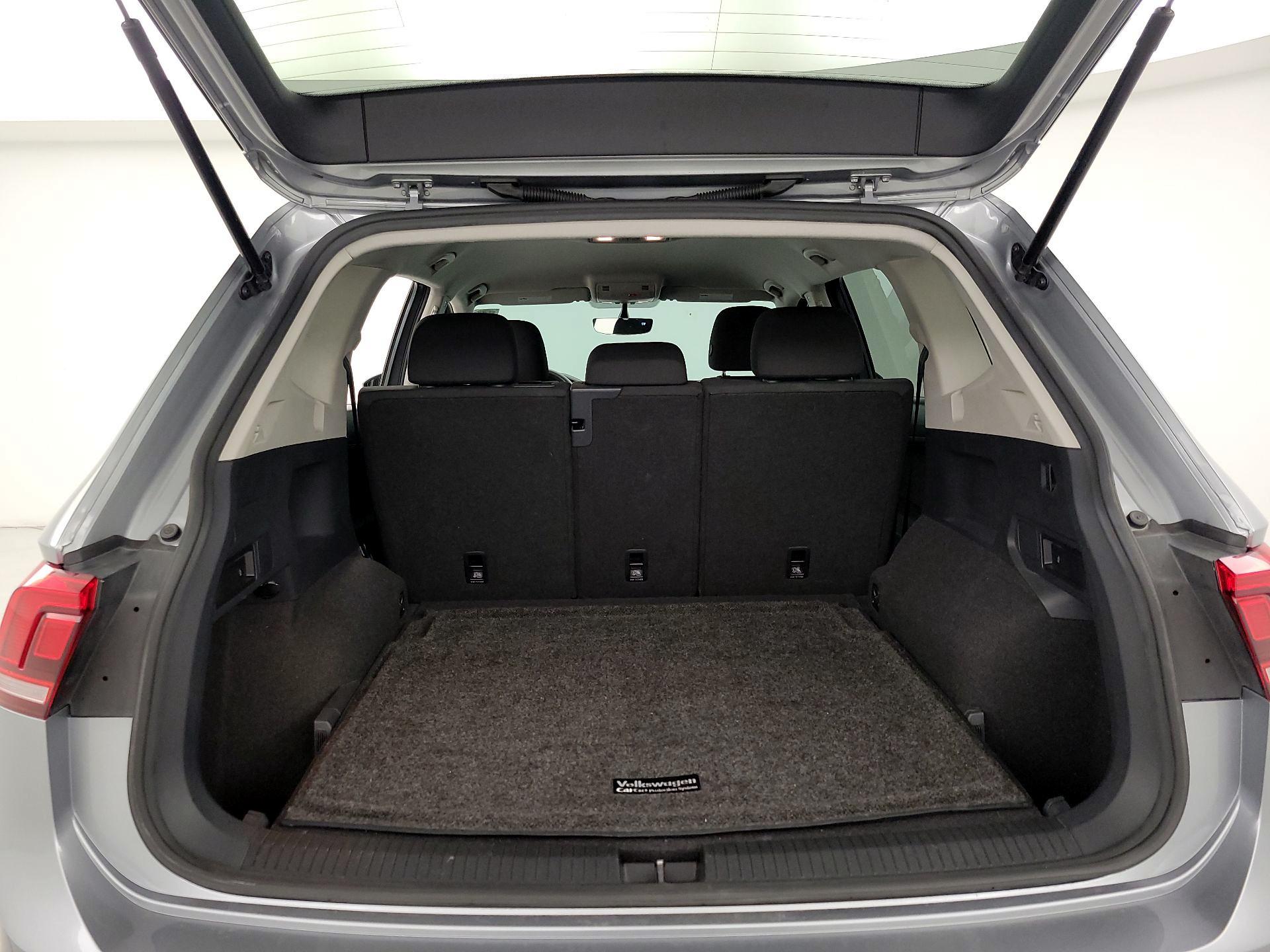 Thumbnail: 2021 Volkswagen Tiguan - 20