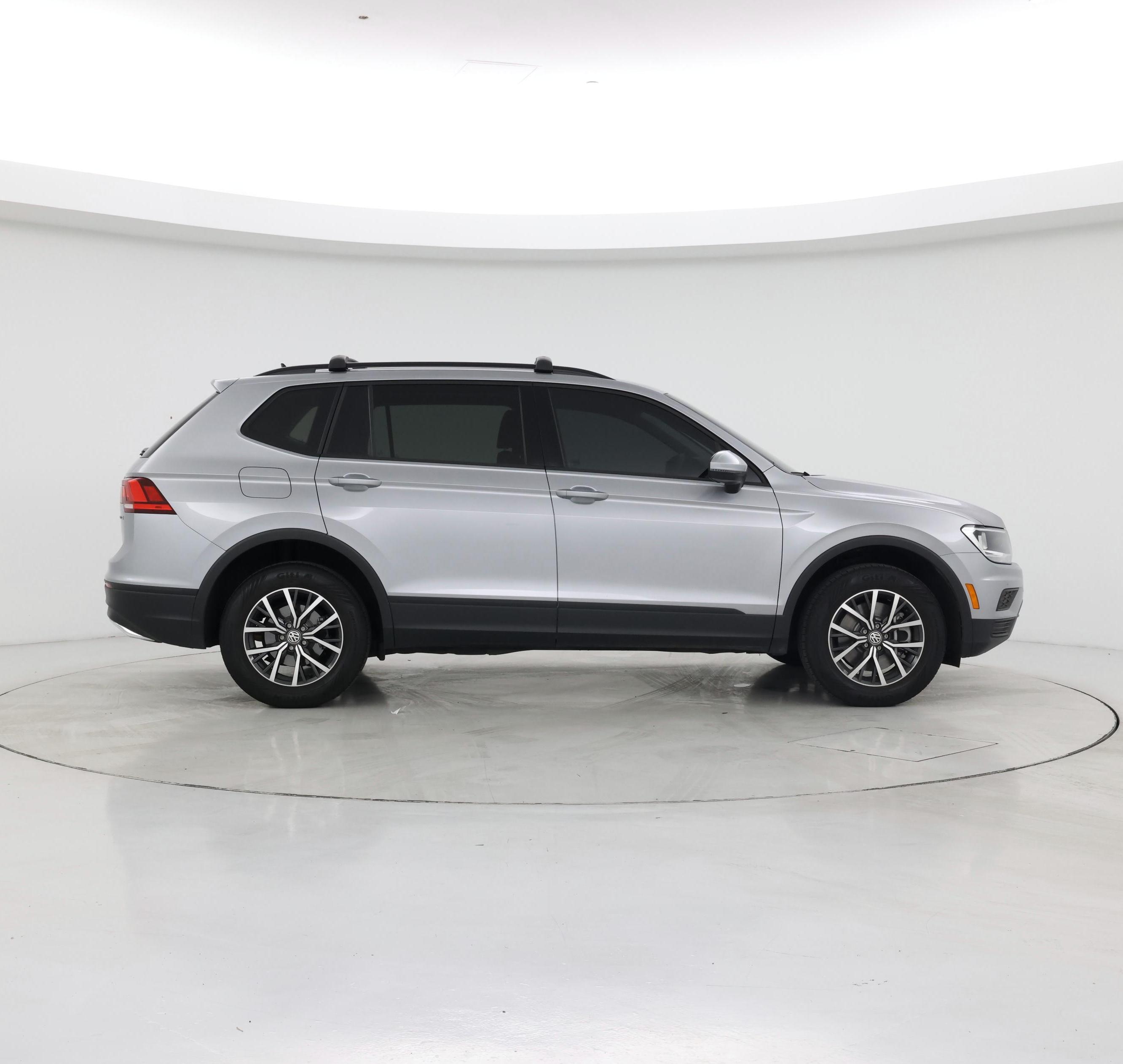 Thumbnail: 2021 Volkswagen Tiguan - 7