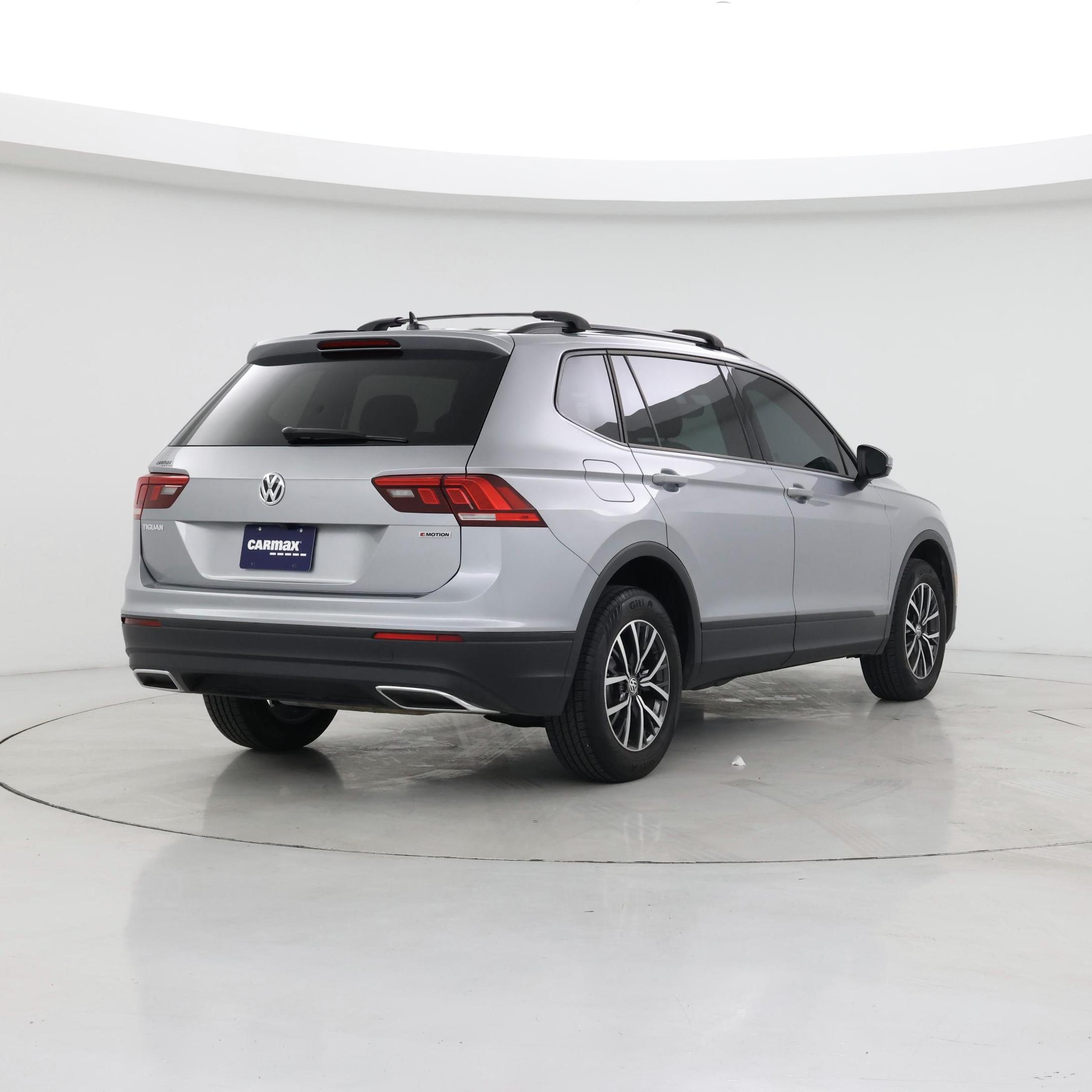 Thumbnail: 2021 Volkswagen Tiguan - 8