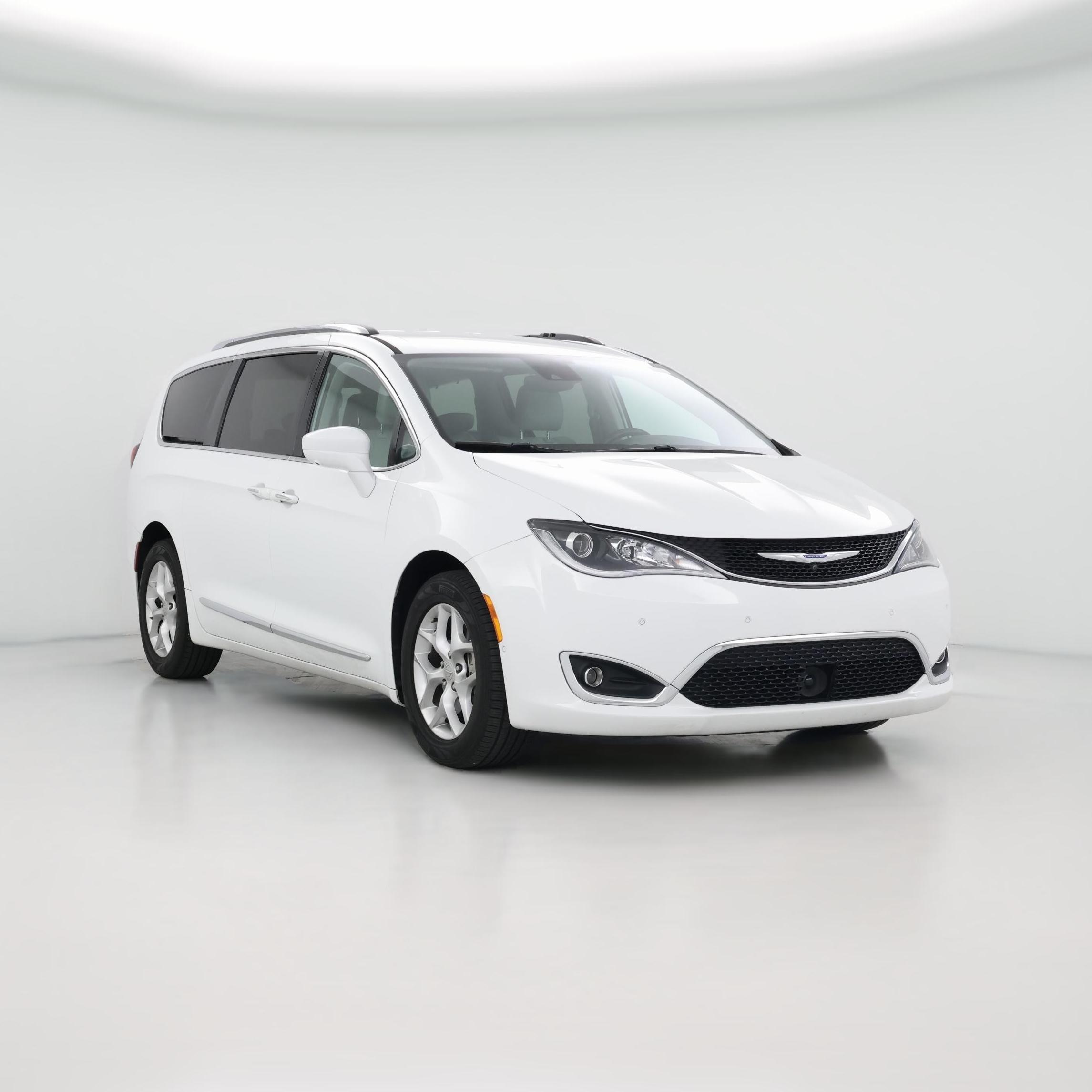 Thumbnail: 2018 Chrysler Pacifica - 1