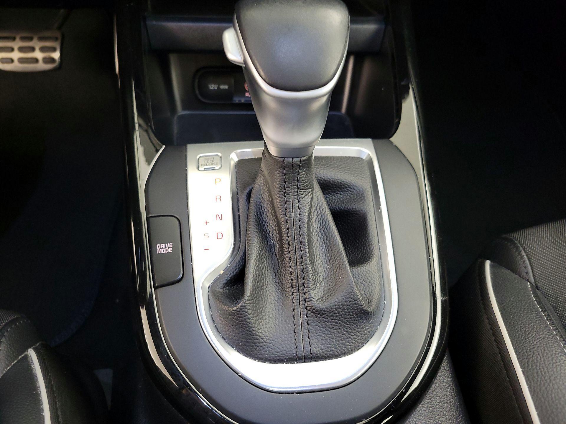 Thumbnail: 2021 Kia Forte - 17