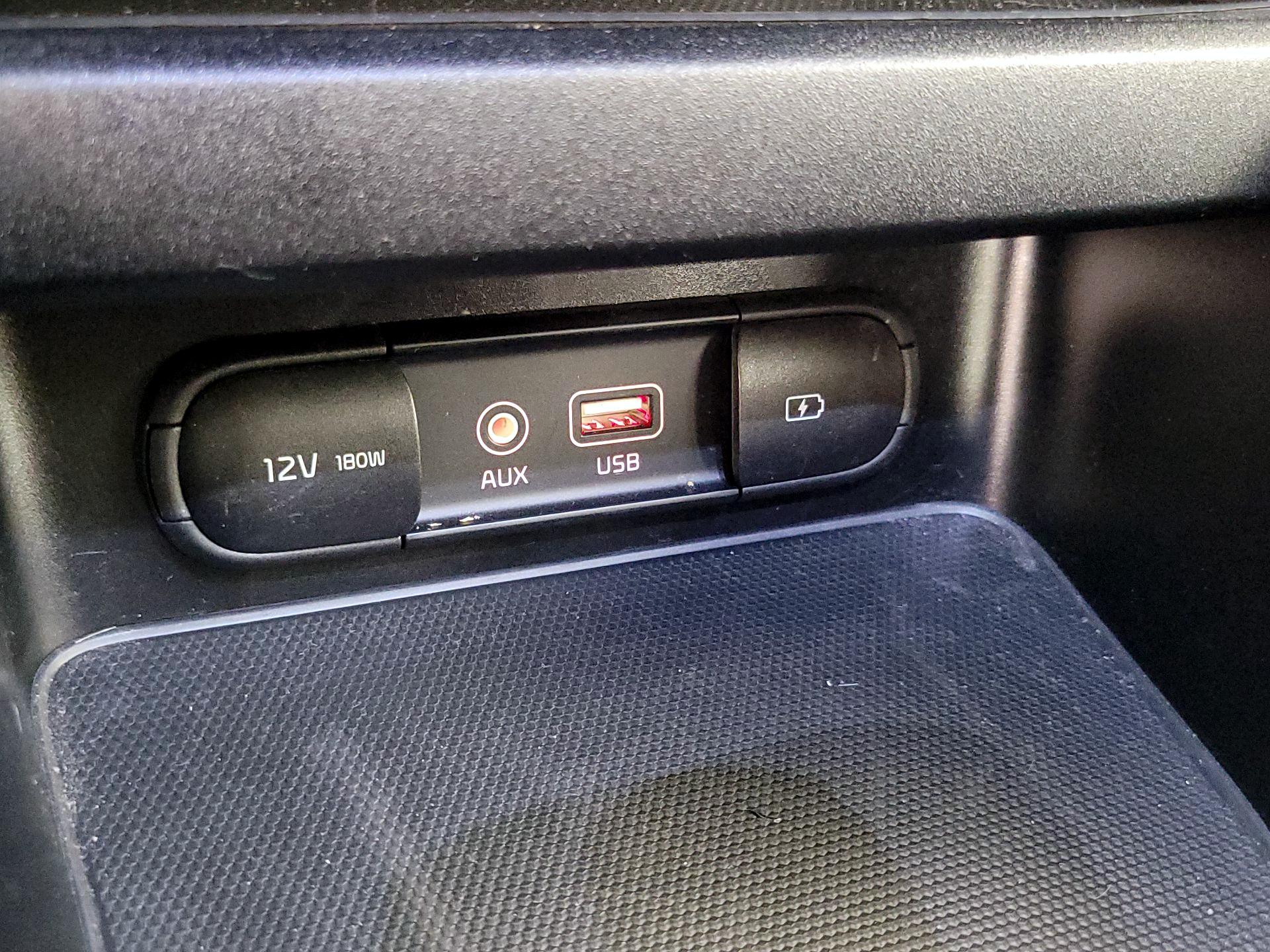 Thumbnail: 2021 Kia Forte - 18